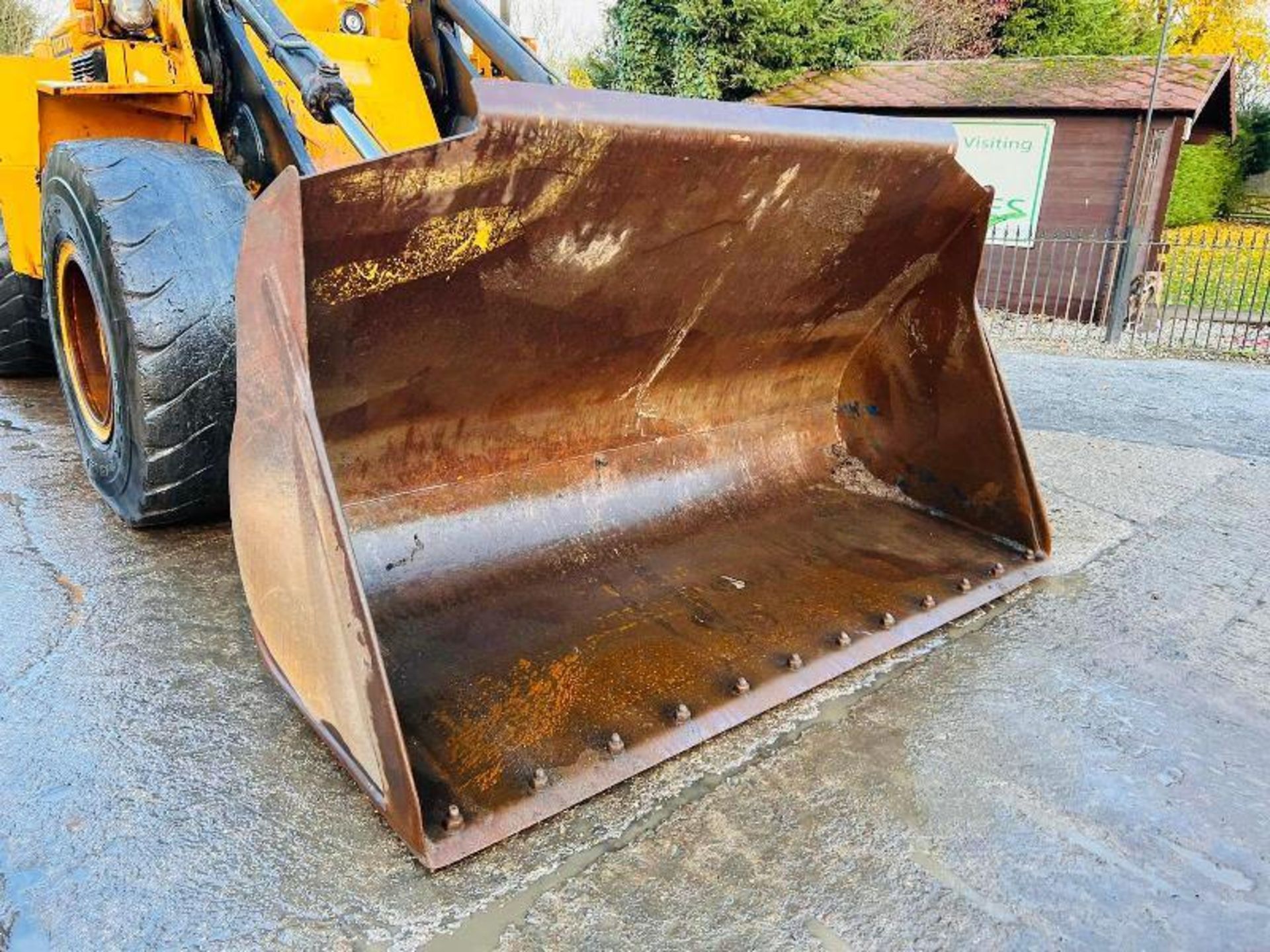 VOLVO BM L90 4WD LOADING SHOVEL *PLUS VAT* - Image 12 of 16