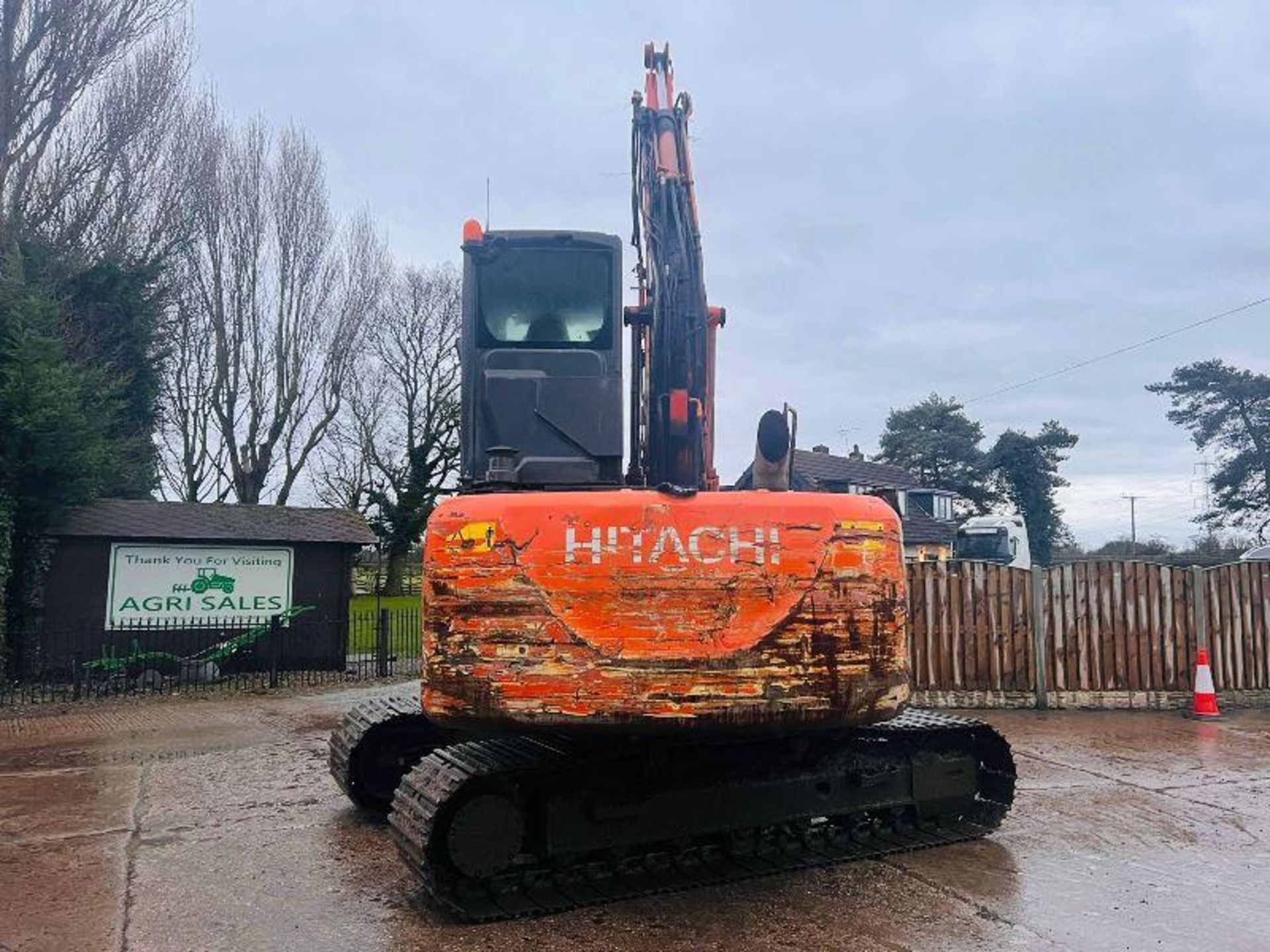 HITACHI ZAXIS 130LCN HIGH RISED CABIN TRACKED EXCAVATOR C/W SELECTOR GRAB *PLUS VAT* - Image 7 of 20