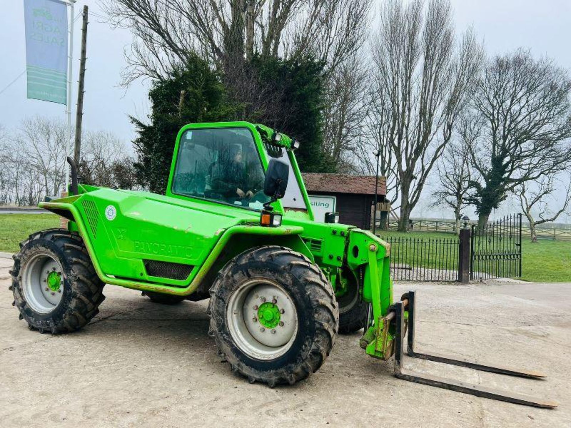 MERLO P32.7 4WD TELEHANDLER *PLUS VAT* - Image 4 of 15