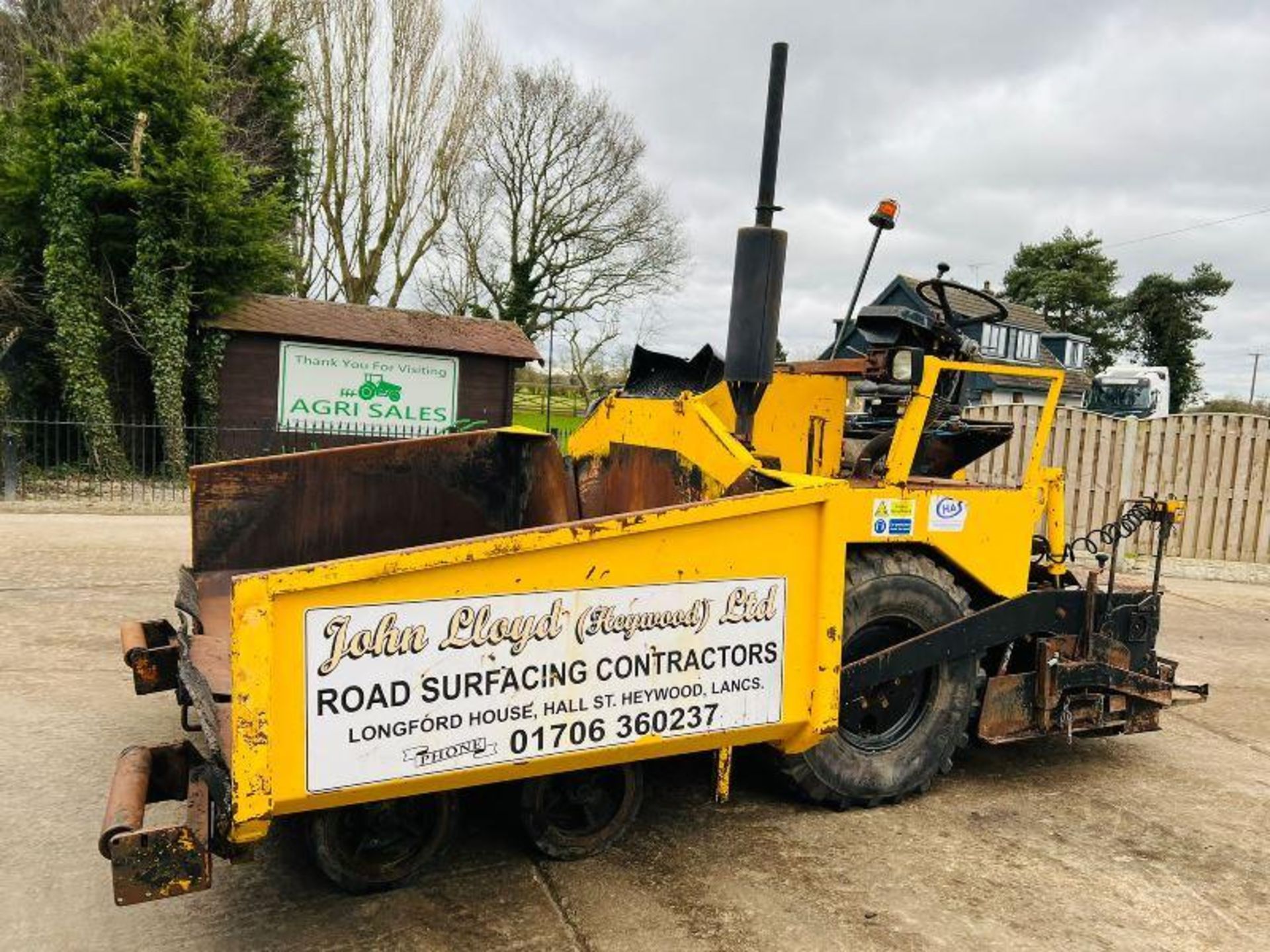 TARMAC PAVER C/W HYDRAULIC BACK BAR *DEUTZ ENGINE *PLUS VAT* - Image 2 of 14