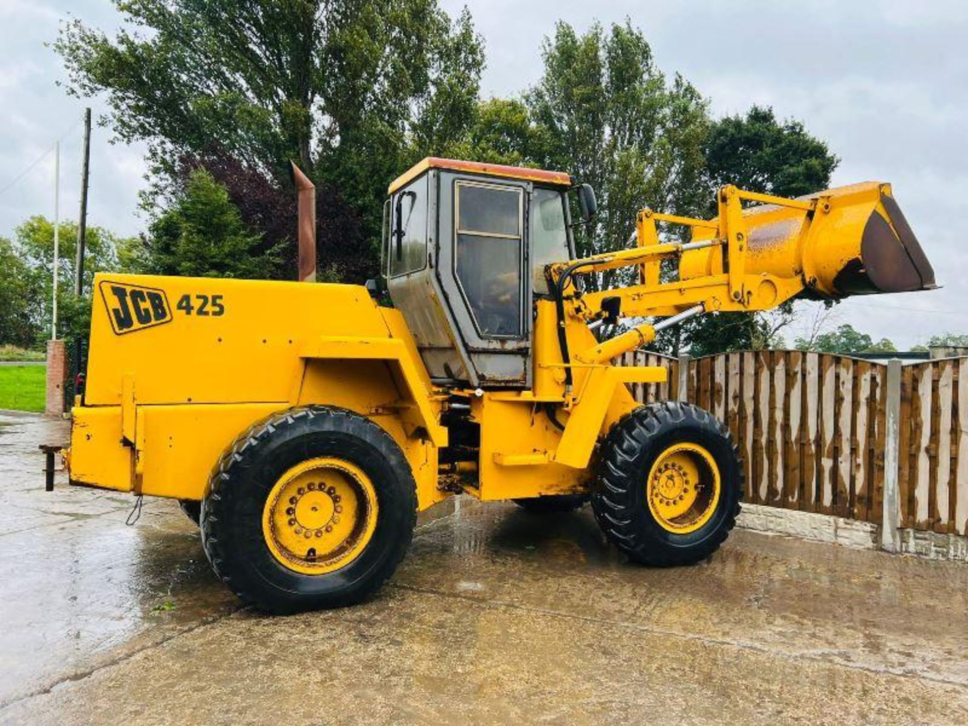 1989 JCB 425 4WD LOADING SHOVEL C/W BUCKET *PLUS VAT* - Image 5 of 18