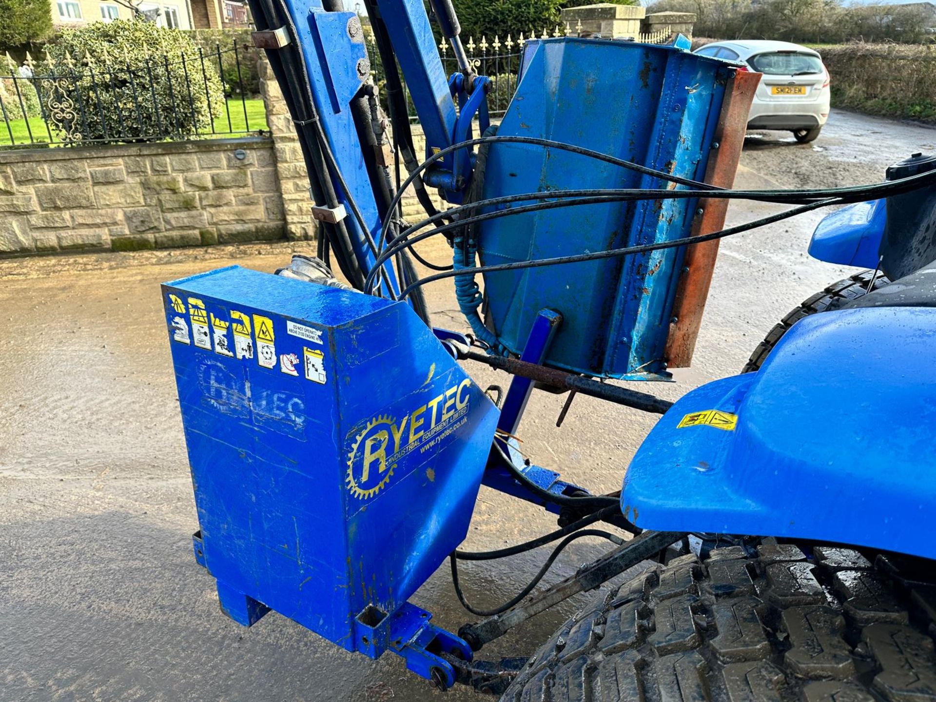 60 Reg. New Holland Boomer 3050 50HP 4WD Compact Tractor With Ryetec SL320H Hedge Cutter *PLUS VAT* - Image 15 of 28