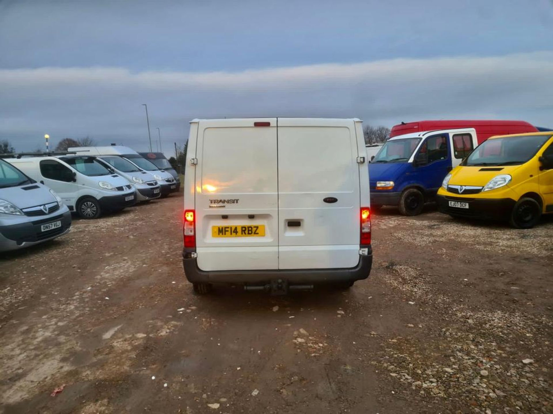 2014 FORD TRANSIT 100 T280 FWD WHITE PANEL VAN *NO VAT* - Image 8 of 15