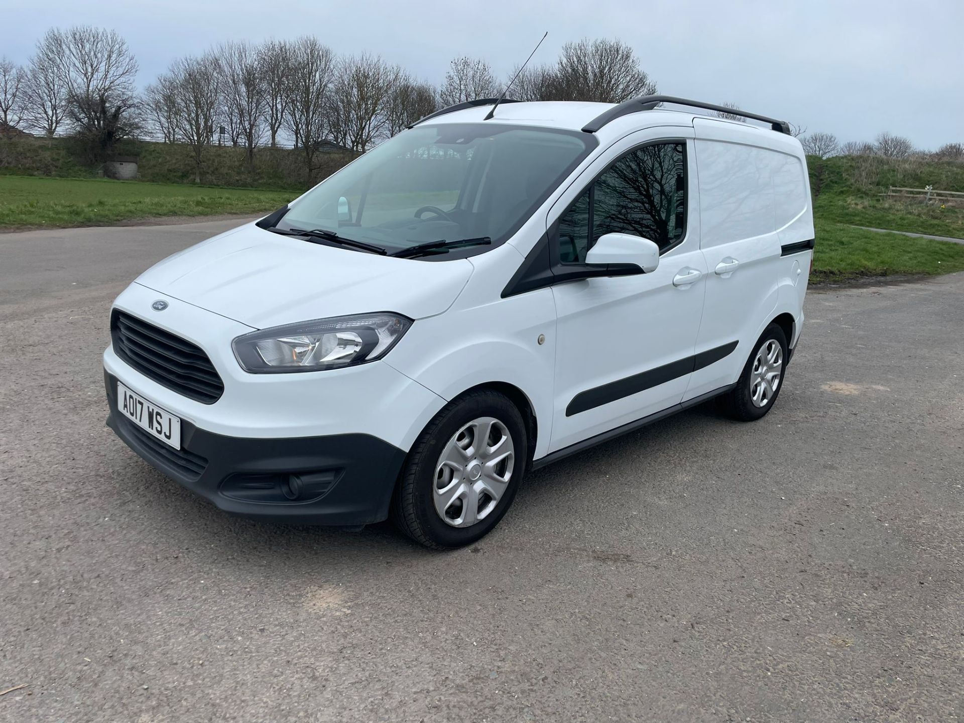 2017 FORD TRANSIT COURIER TREND WHITE PANEL VAN *NO VAT*