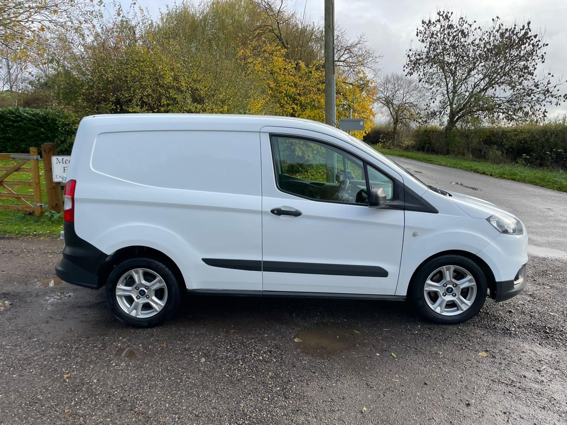 2021 FORD TRANSIT COURIER BASE WHITE PANEL VAN *PLUS VAT*