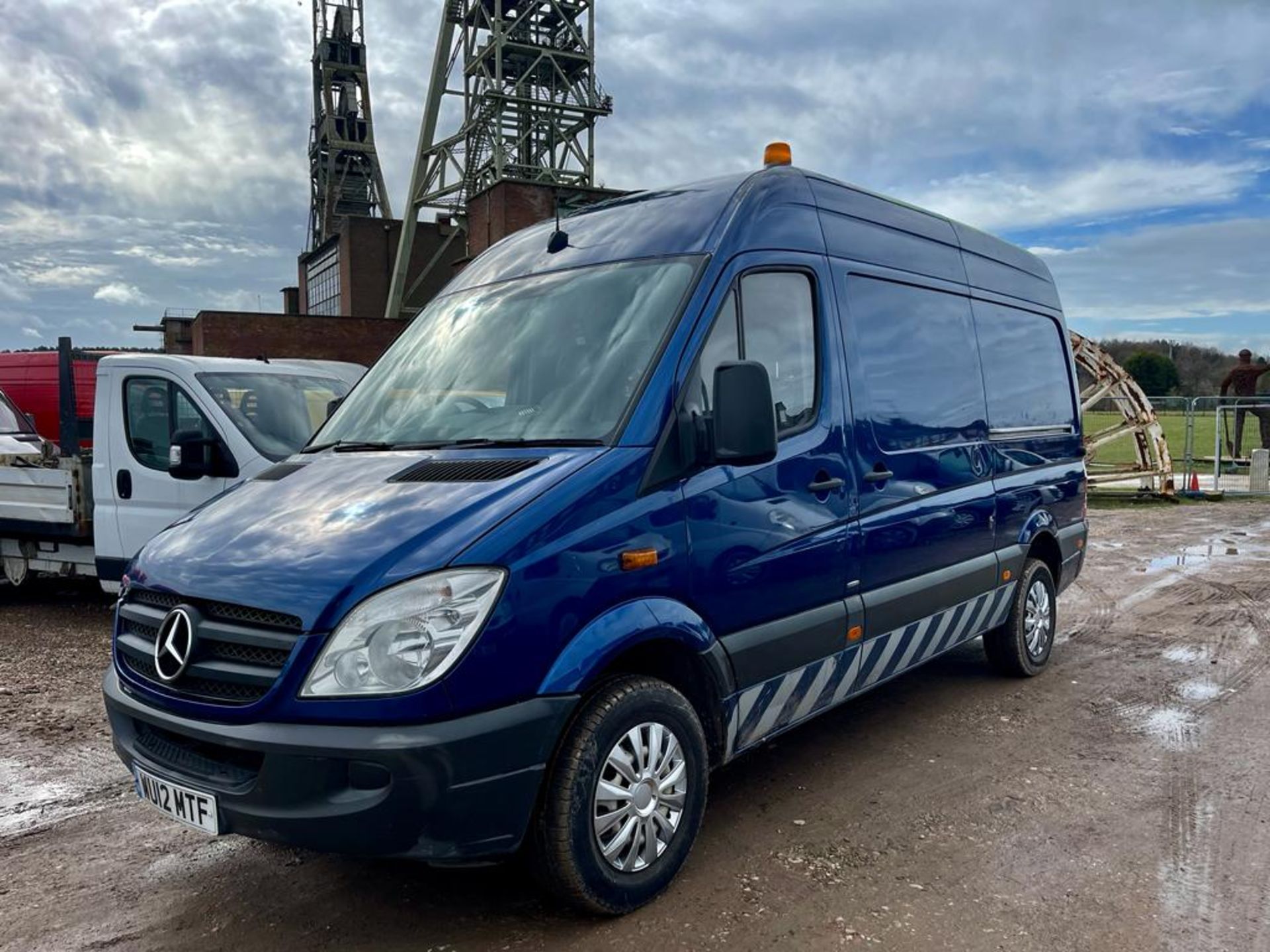 2012 MERCEDES-BENZ SPRINTER 313 CDI MULTI-COLOURED PANEL VAN *NO VAT* - Image 2 of 18