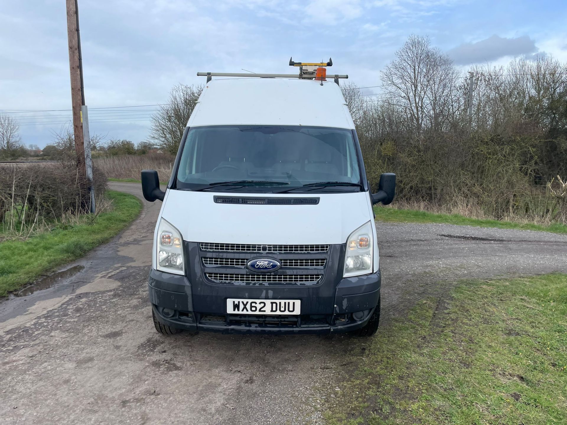 2013 FORD TRANSIT 125 T350 RWD WHITE PANEL VAN *PLUS VAT* - Image 2 of 12