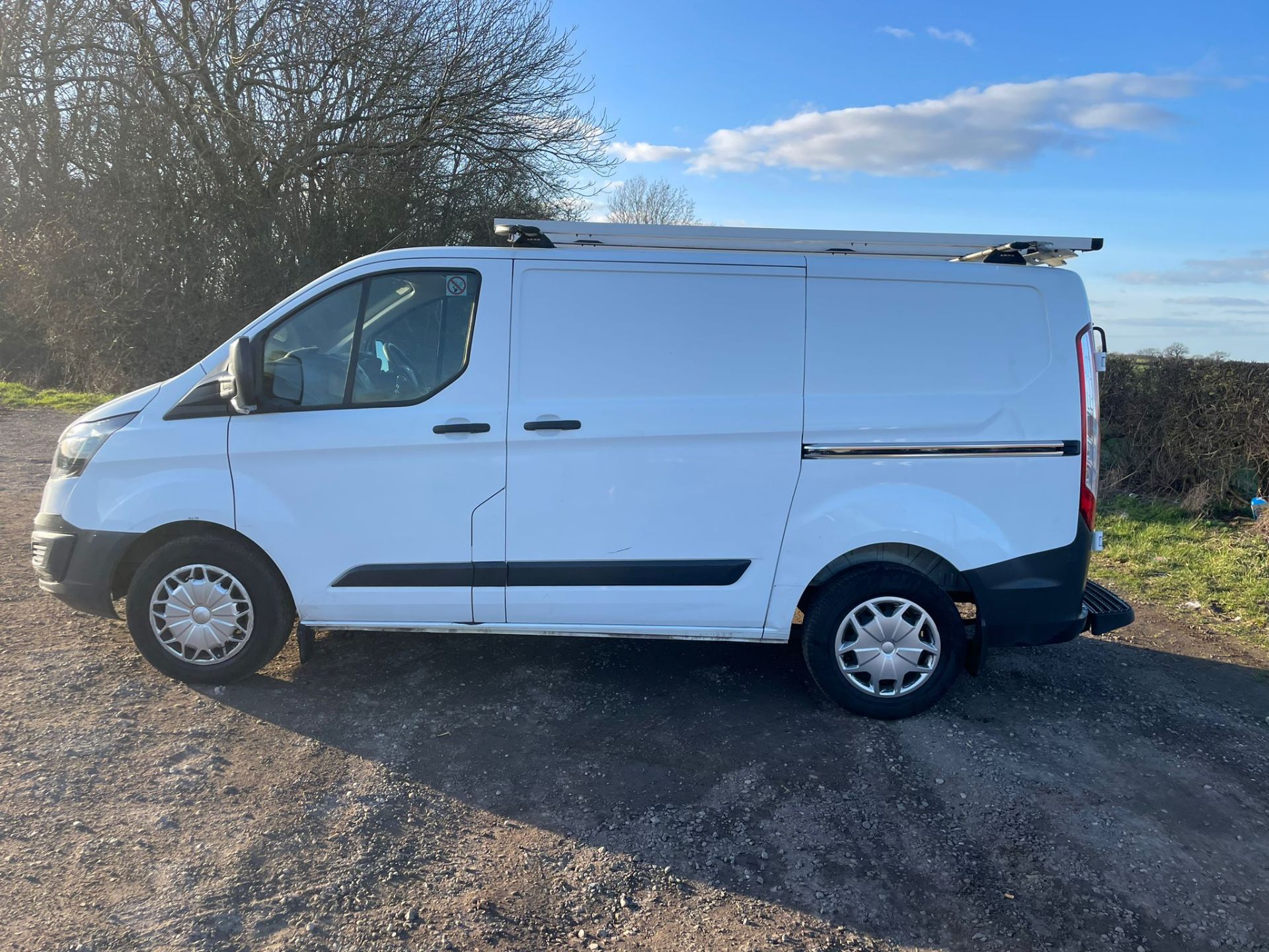 2015 FORD TRANSIT CUSTOM 310 ECO-TECH WHITE PANEL VAN *PLUS VAT* - Image 6 of 14