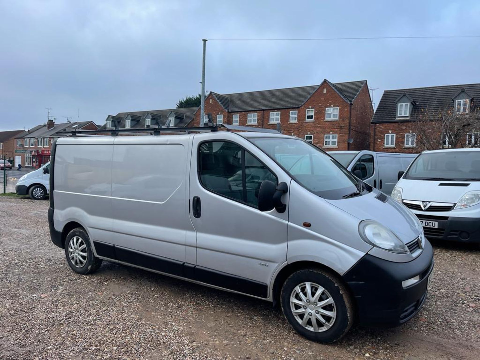 2005 VAUXHALL VIVARO 2900 DTI LWB SILVER PANEL VAN *NO VAT* - Image 3 of 10