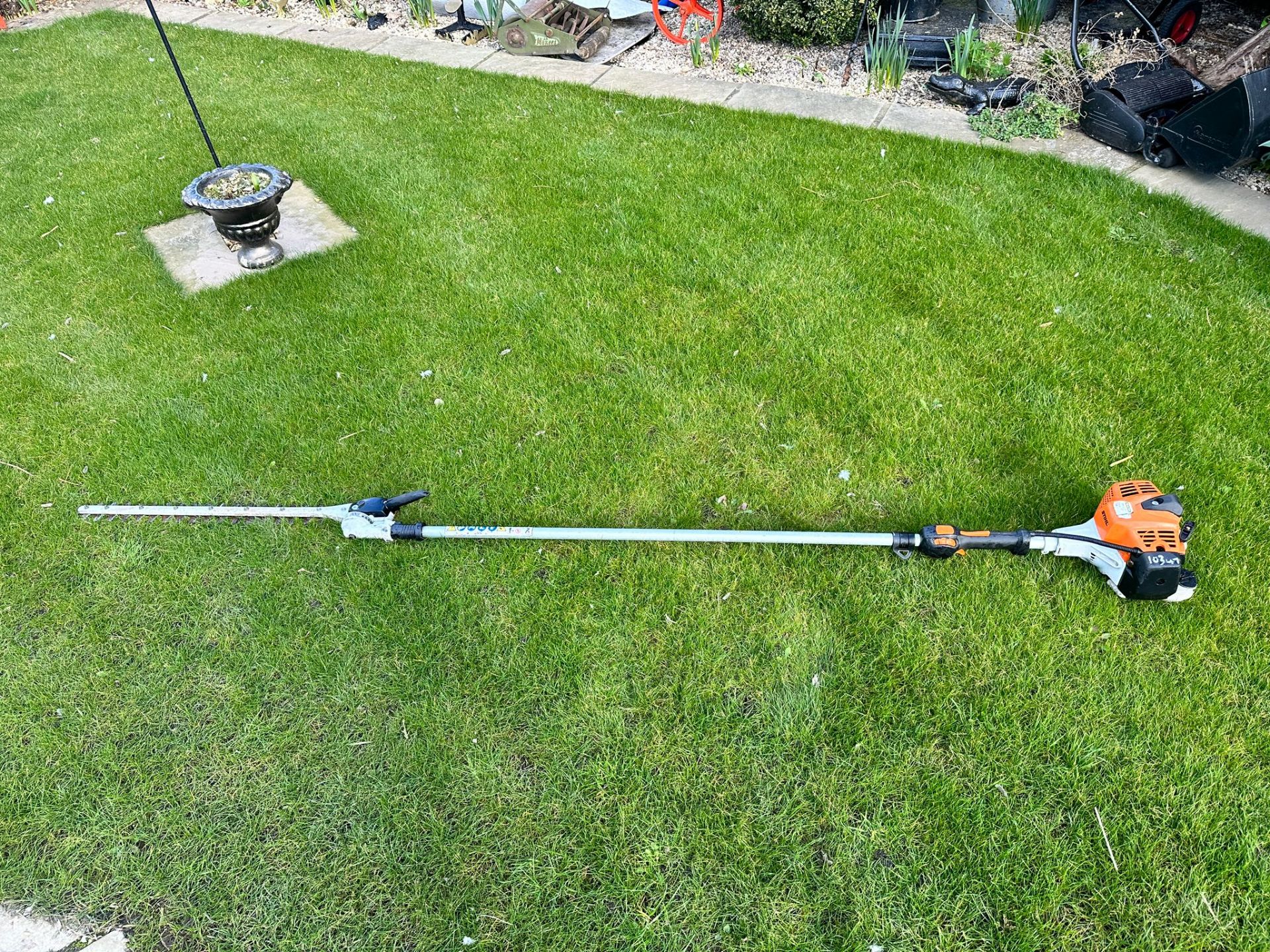 2020 Stihl HL94 Long Reach Hedge Trimmer *PLUS VAT* - Image 4 of 8