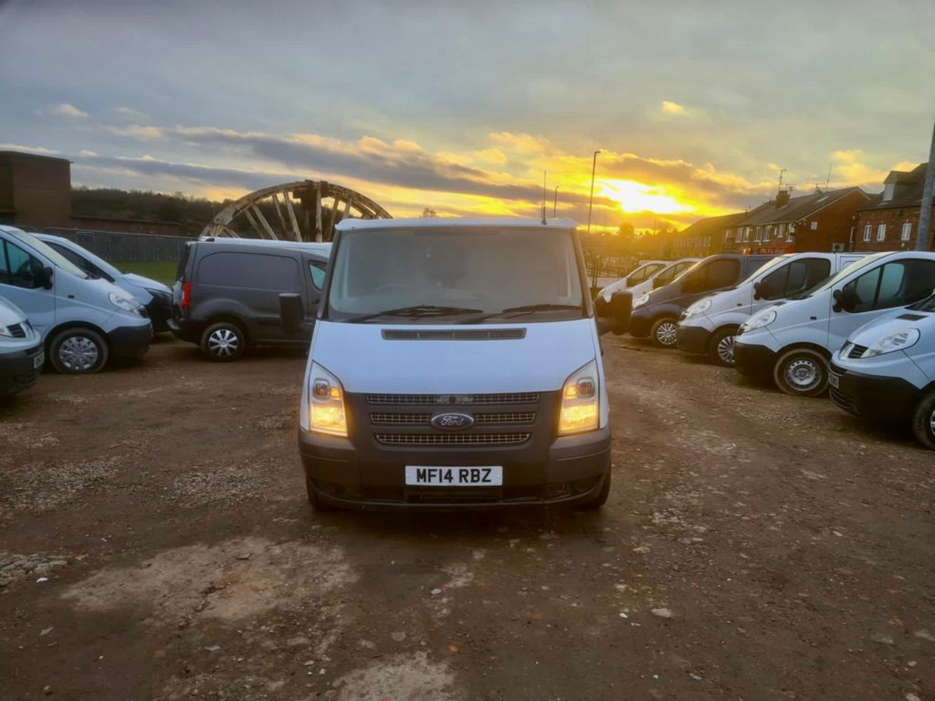 2014 FORD TRANSIT 100 T280 FWD WHITE PANEL VAN *NO VAT* - Image 2 of 15