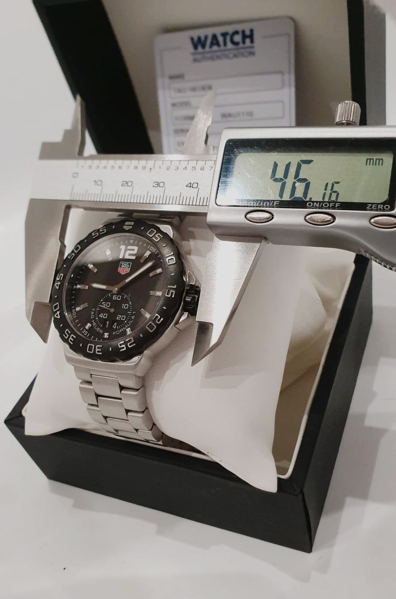 TAG HEUER F1 GRANDE DATE 42mm Mens STEEL Swiss Watch *NO VAT* - Image 4 of 9