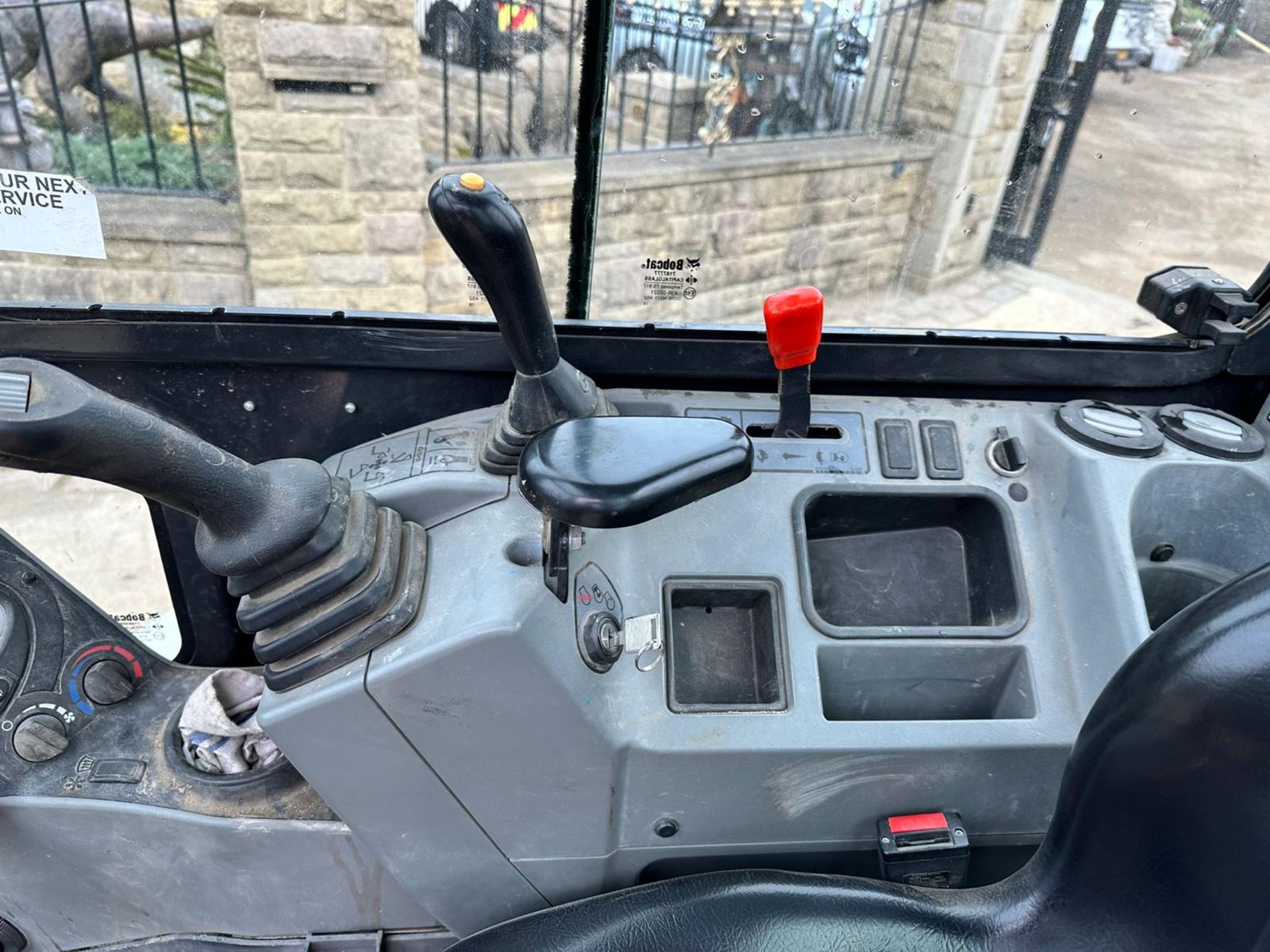 2017 Bobcat E25 2.5 Ton Mini Digger *PLUS VAT* - Image 23 of 25