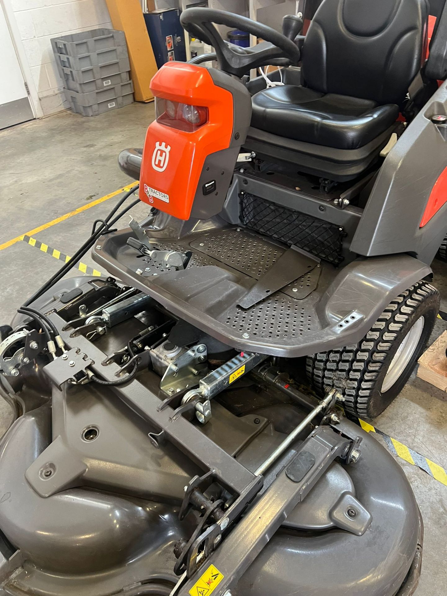 Ex Demo Husqvarna P525d Mower (high spec) *PLUS VAT* - Image 9 of 13