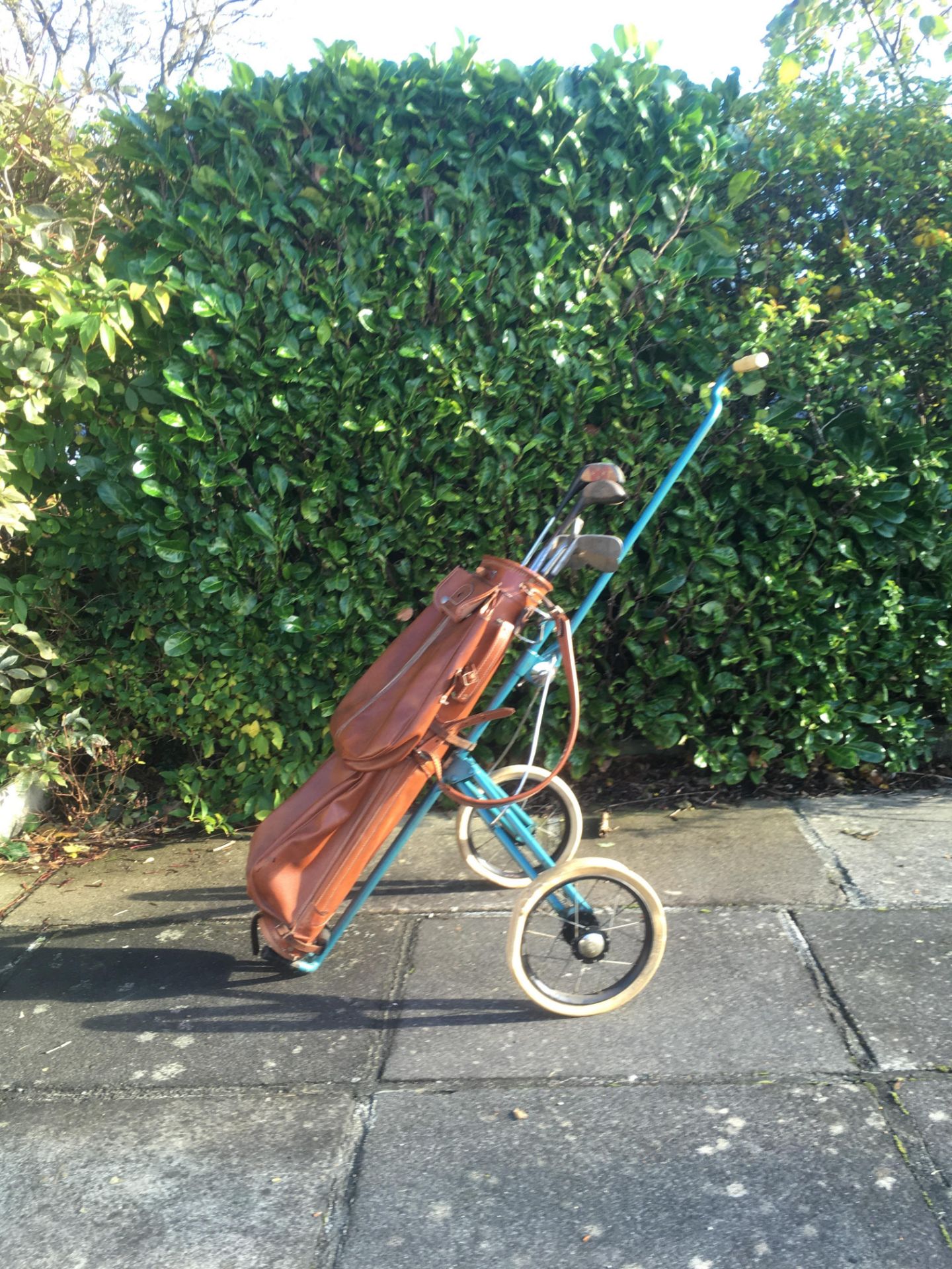 COMPLETE VINTAGE GOLFING SET *NO VAT*