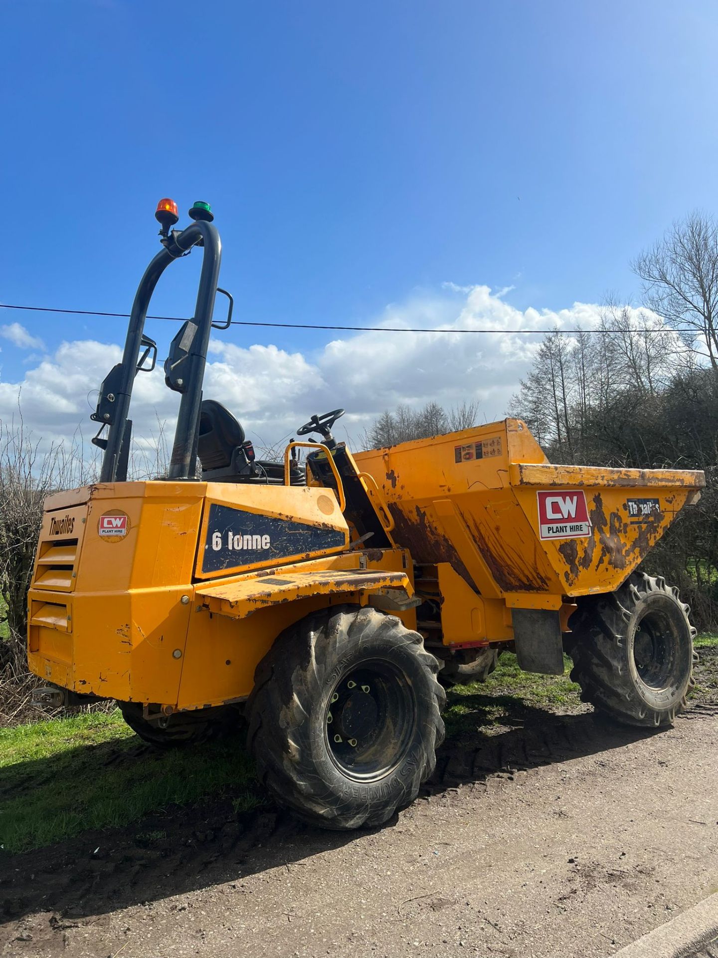 2016 THWAITES 6 TON STRAIGHT SKIP DUMPER *PLUS VAT* - Image 2 of 11