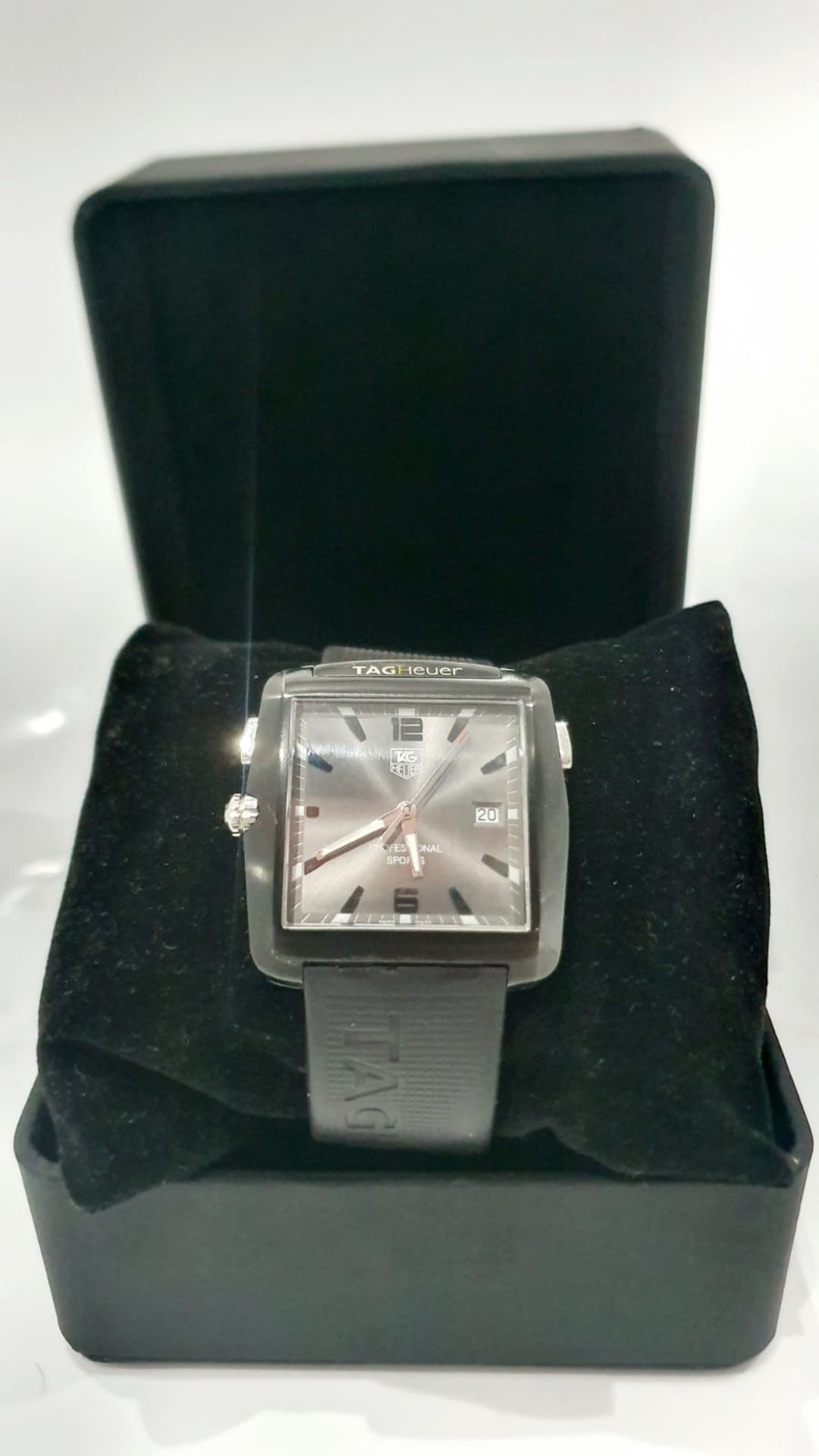 TAG HEUER PROFESSIONAL SPORTS MENS SWISS WATCH.NO VAT - Image 3 of 9