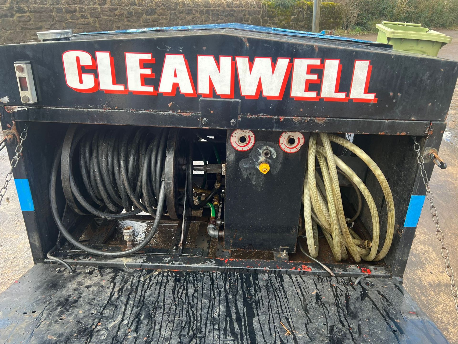 CLEANWELL HOT/COLD STEAM CLEANER JET WASH *PLUS VAT* - Image 9 of 10