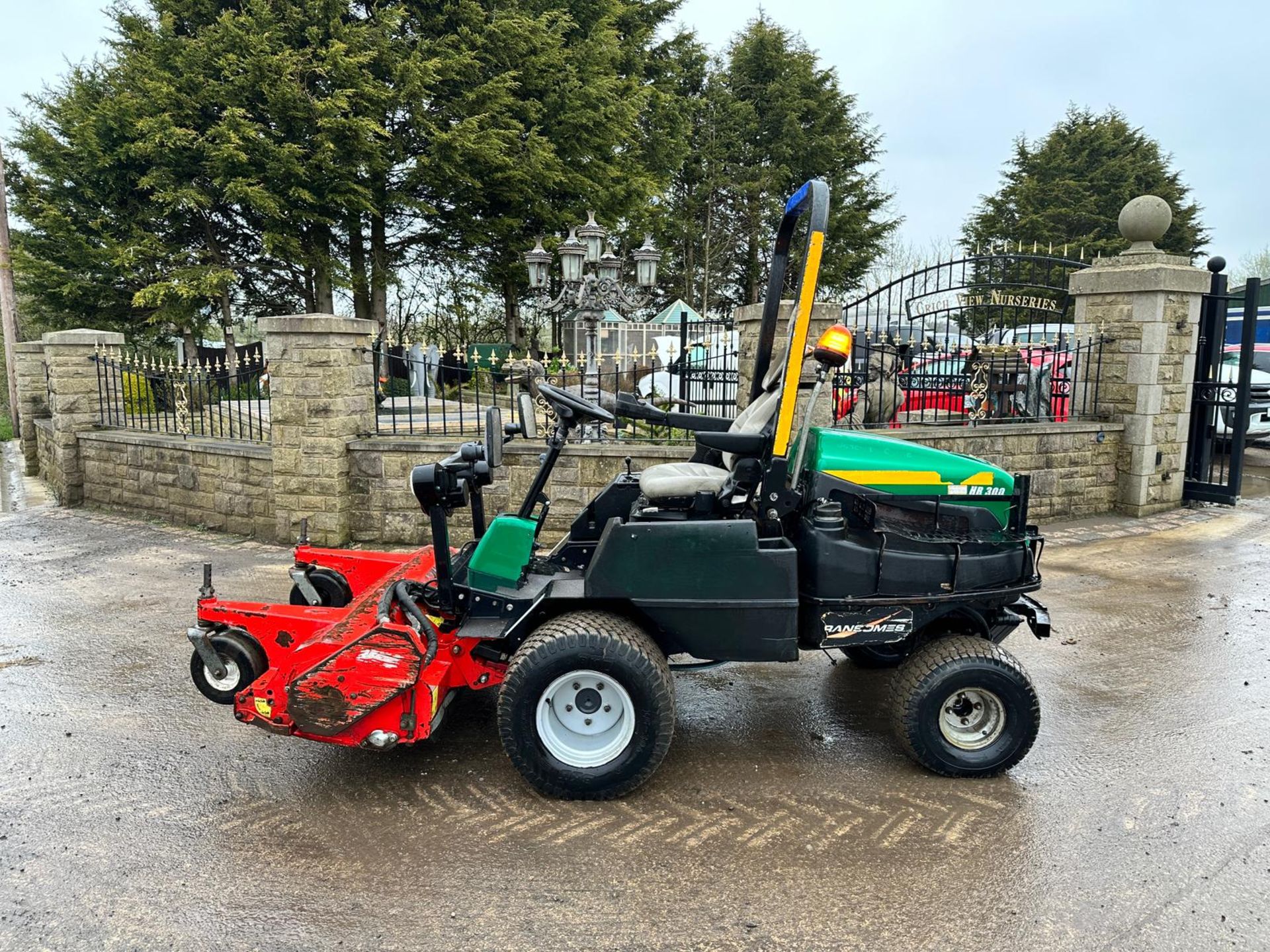 2012 Ransomes HR300 4WD Outfront Ride On Mower With 2015 Trimax Flail Deck *PLUS VAT* - Image 2 of 14
