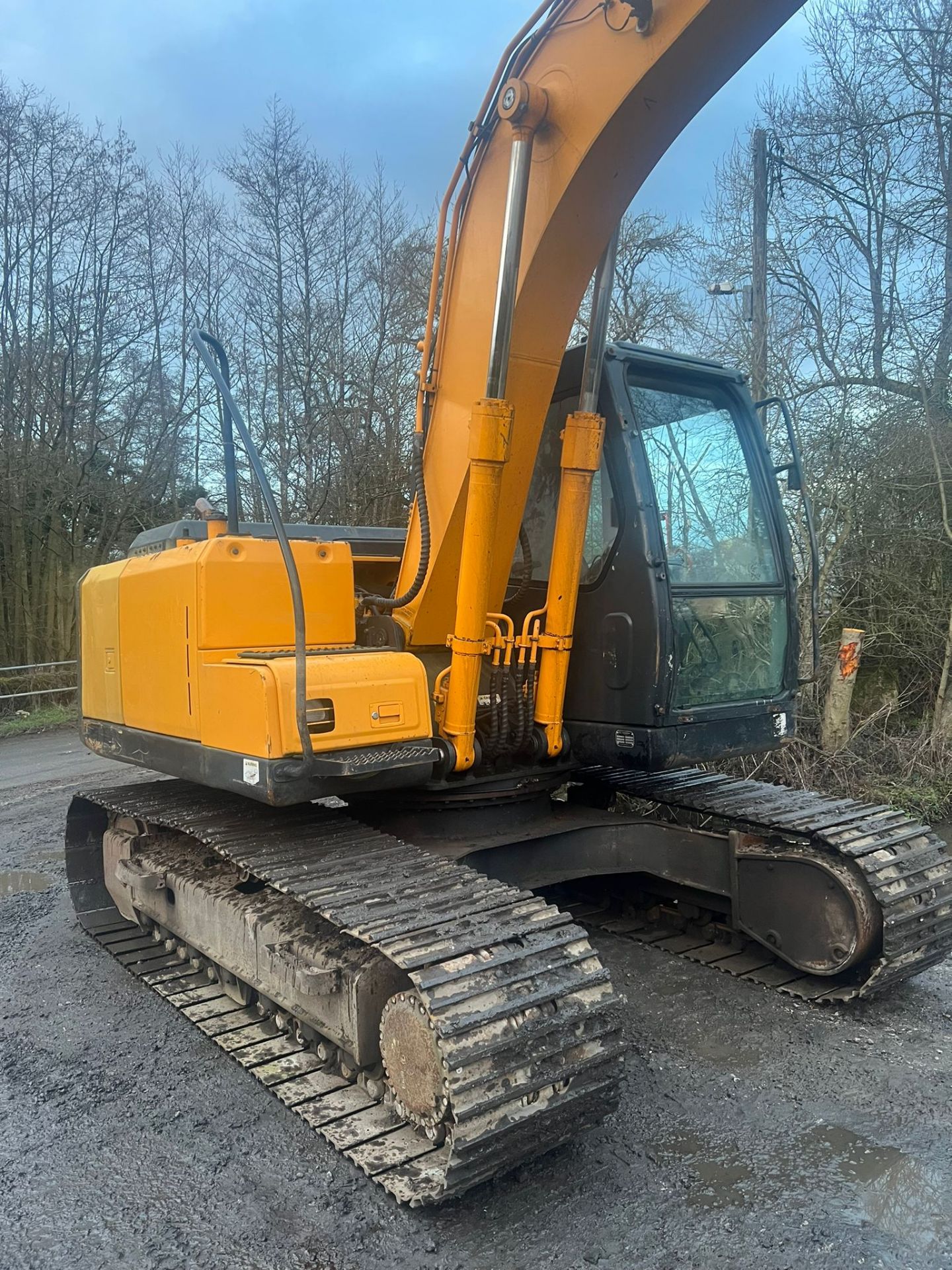 HYUNDAI ROBEX 140LC-7A 14 TON EXCAVATOR *PLUS VAT* - Image 3 of 10