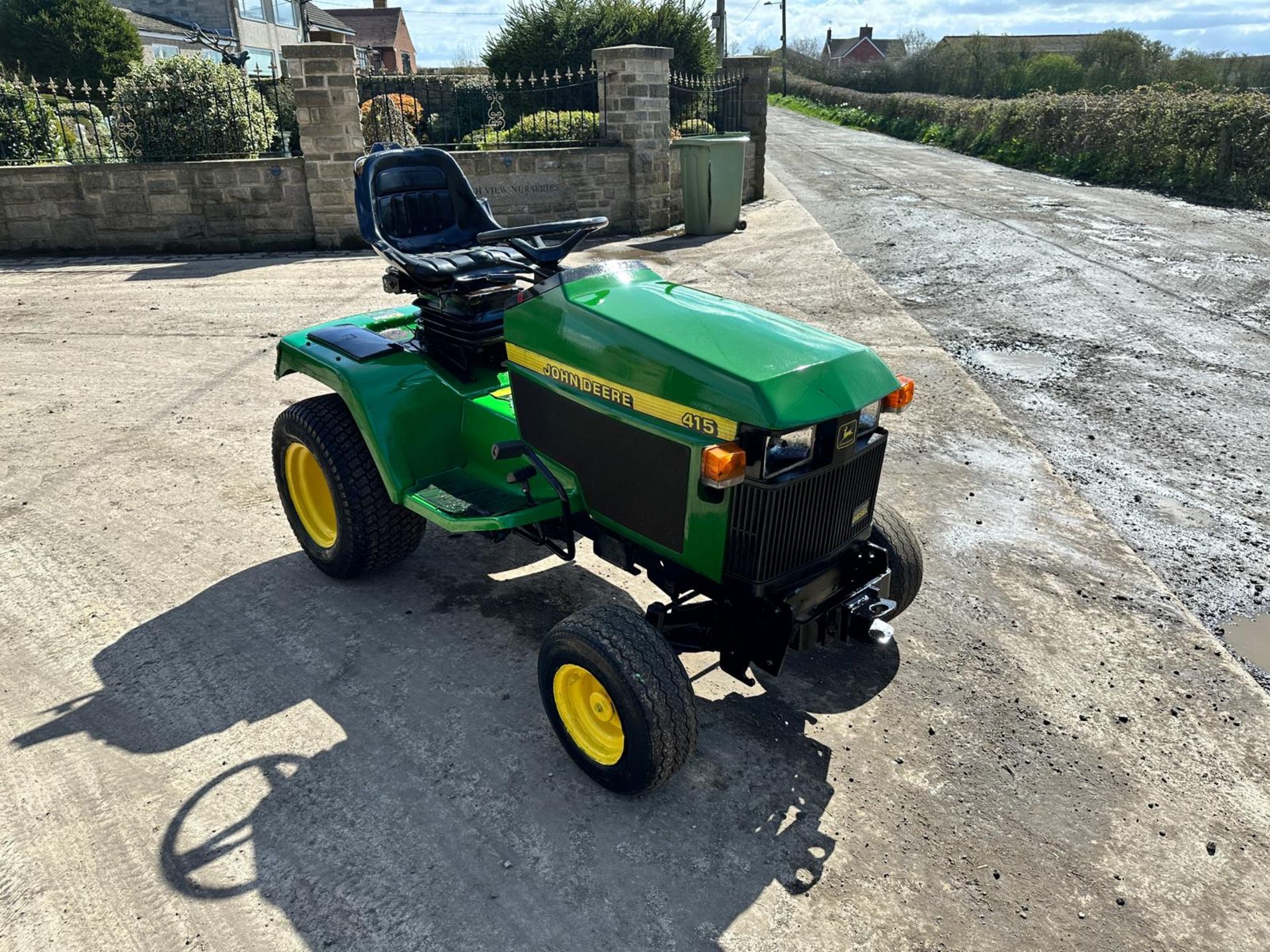 John Deere 415 Diesel Compact Tractor With Rear PTO *NO VAT* - Image 5 of 13