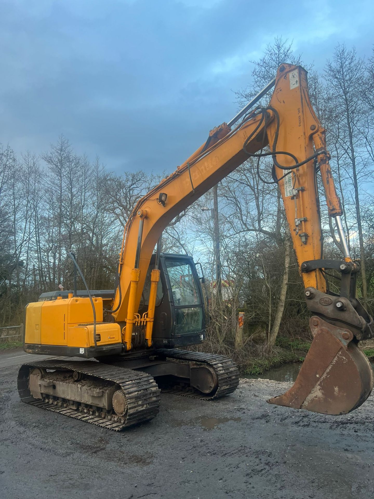 HYUNDAI ROBEX 140LC-7A 14 TON EXCAVATOR *PLUS VAT* - Image 2 of 10