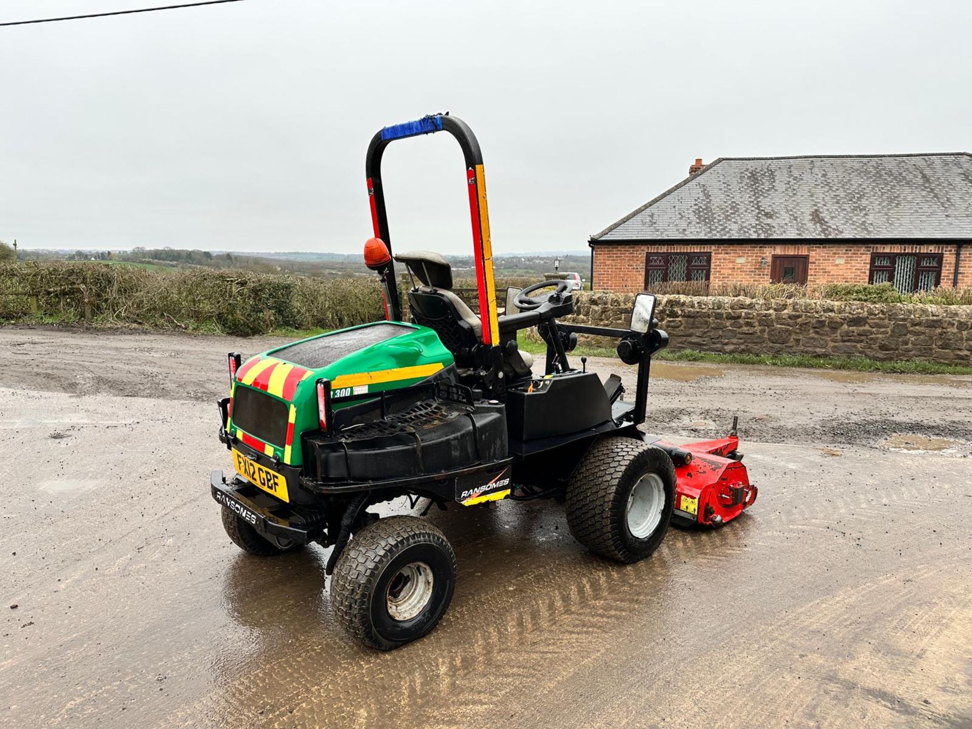 2012 Ransomes HR300 4WD Outfront Ride On Mower With 2015 Trimax Flail Deck *PLUS VAT* - Image 3 of 14