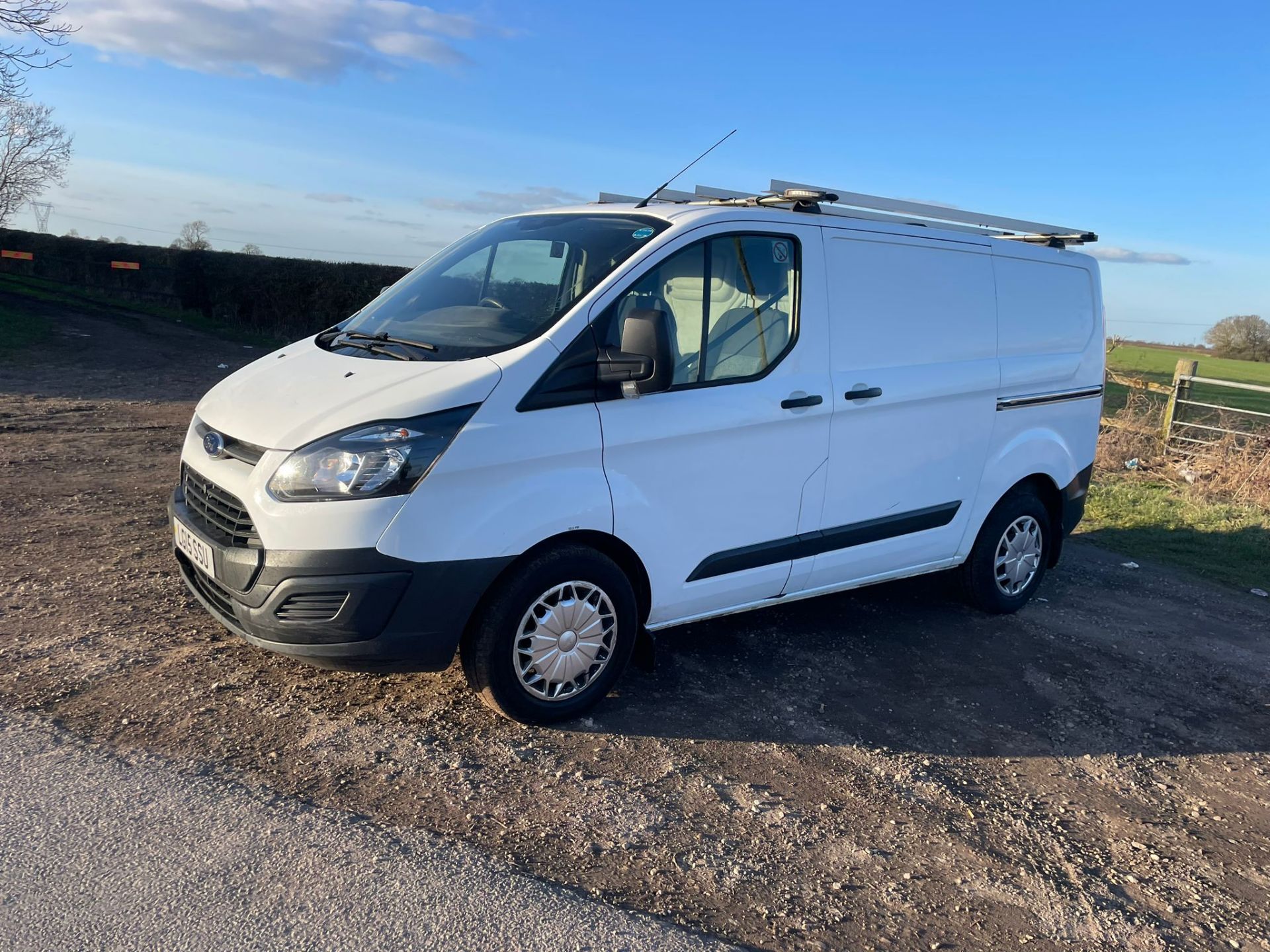 2015 FORD TRANSIT CUSTOM 310 ECO-TECH WHITE PANEL VAN *PLUS VAT* - Image 3 of 14