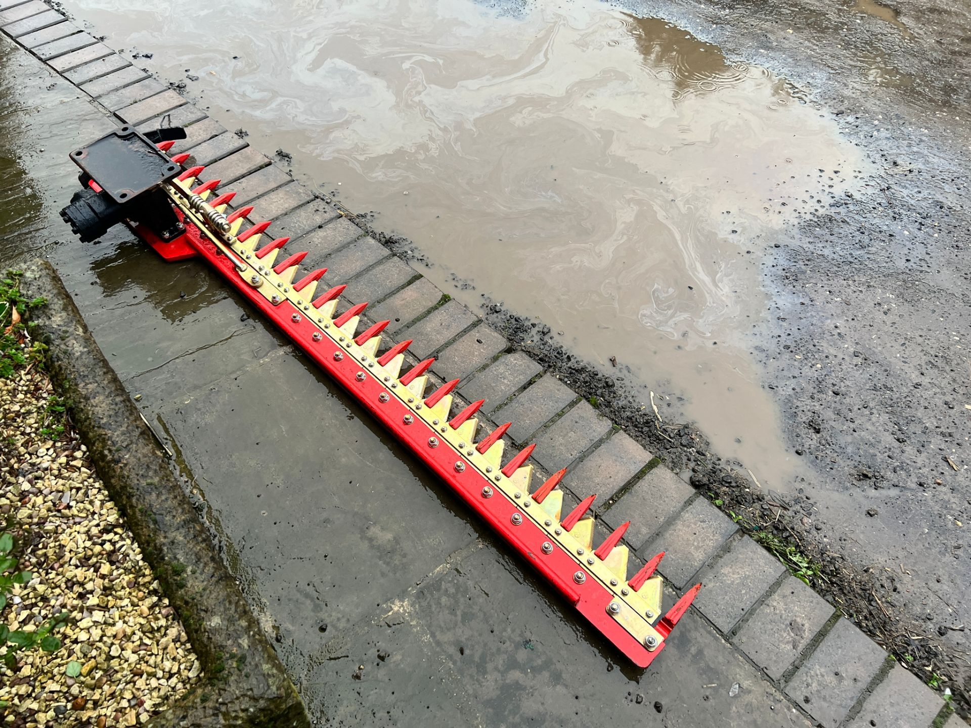 New And Unused Kubota Orange 1.8 Metre Finger Bar Mower *PLUS VAT*