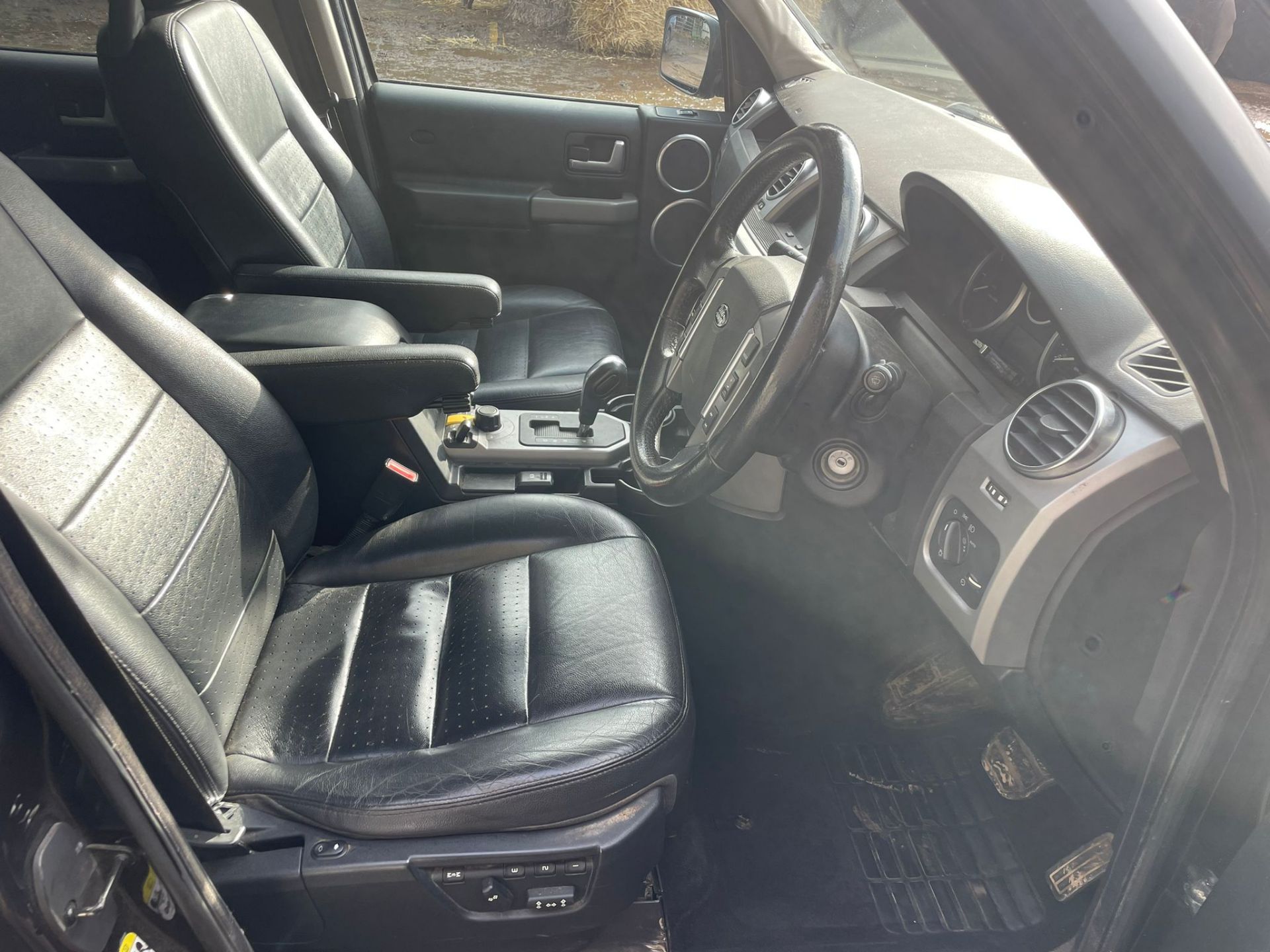 2007 LAND ROVER DISCOVERY TDV6 SE A BLACK SUV ESTATE *NO VAT* - Image 7 of 11