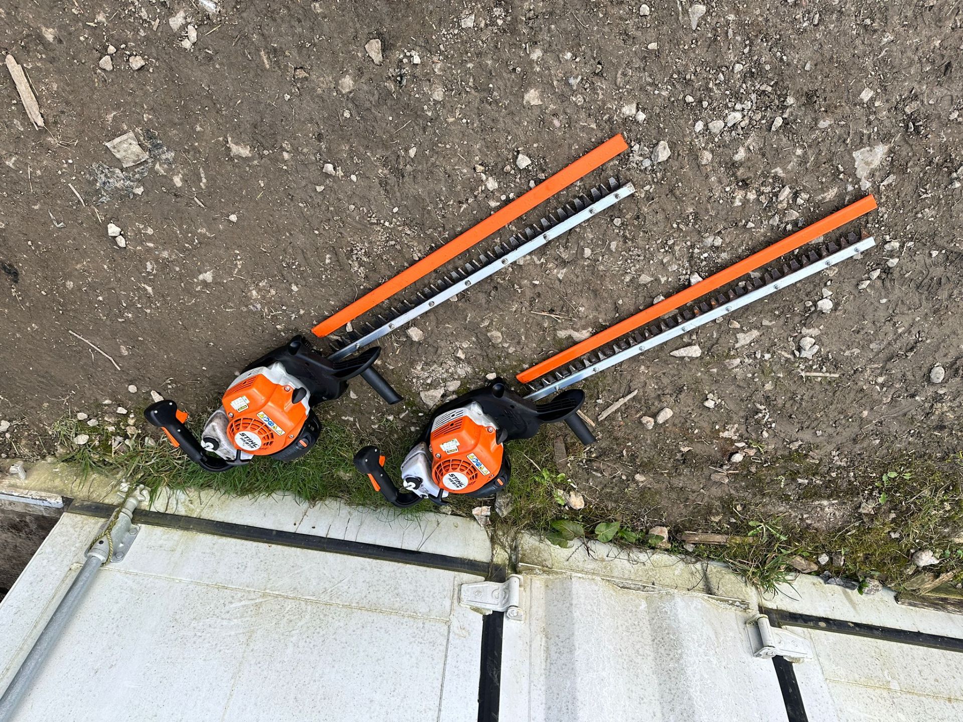 2019 Stihl HA87R Hedge Trimmer With Cover *PLUS VAT* - Image 5 of 8