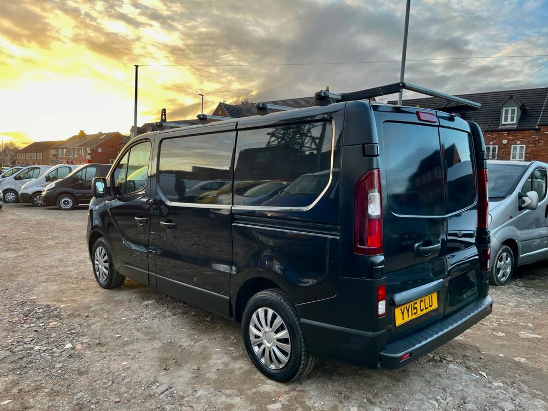 2015 VAUXHALL VIVARO 2700 CDTI BLACK PANEL VAN *NO VAT* - Image 8 of 20