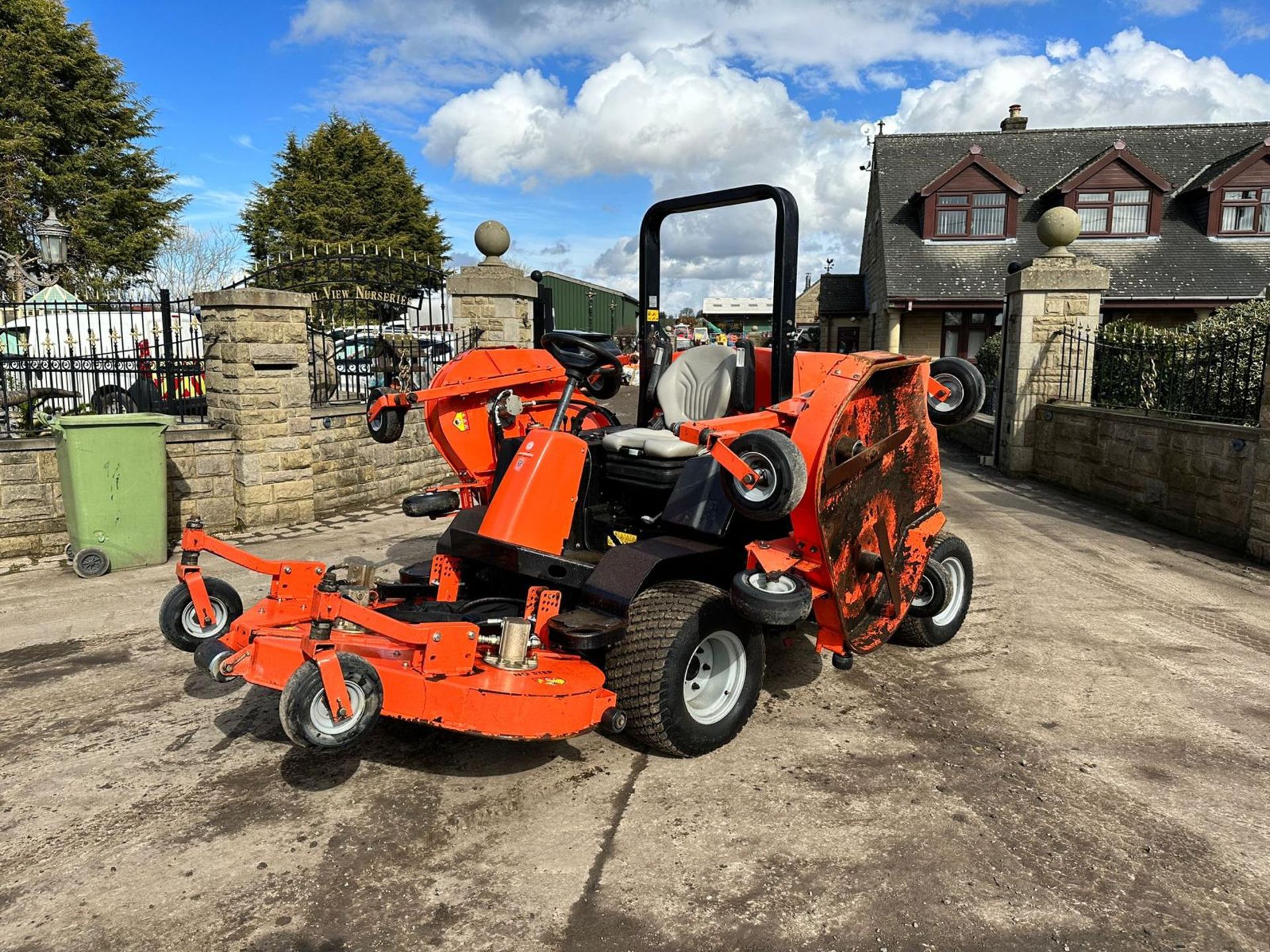 2014 Jacobsen/Ransomes R311T 4WD Diesel Ride On Batwing Mower *PLUS VAT* - Image 9 of 23