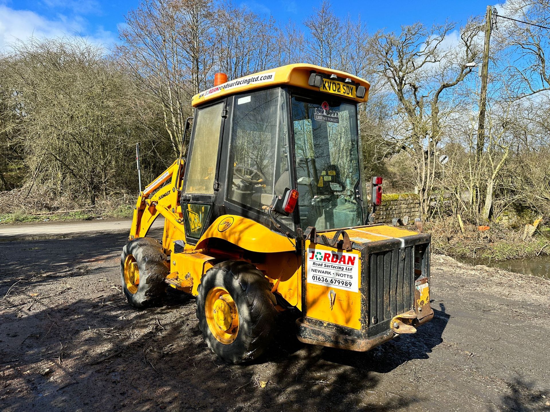 JCB 2CX Airmaster 4WD Loading Shovel With Rear Air Compressor *PLUS VAT* - Image 7 of 14