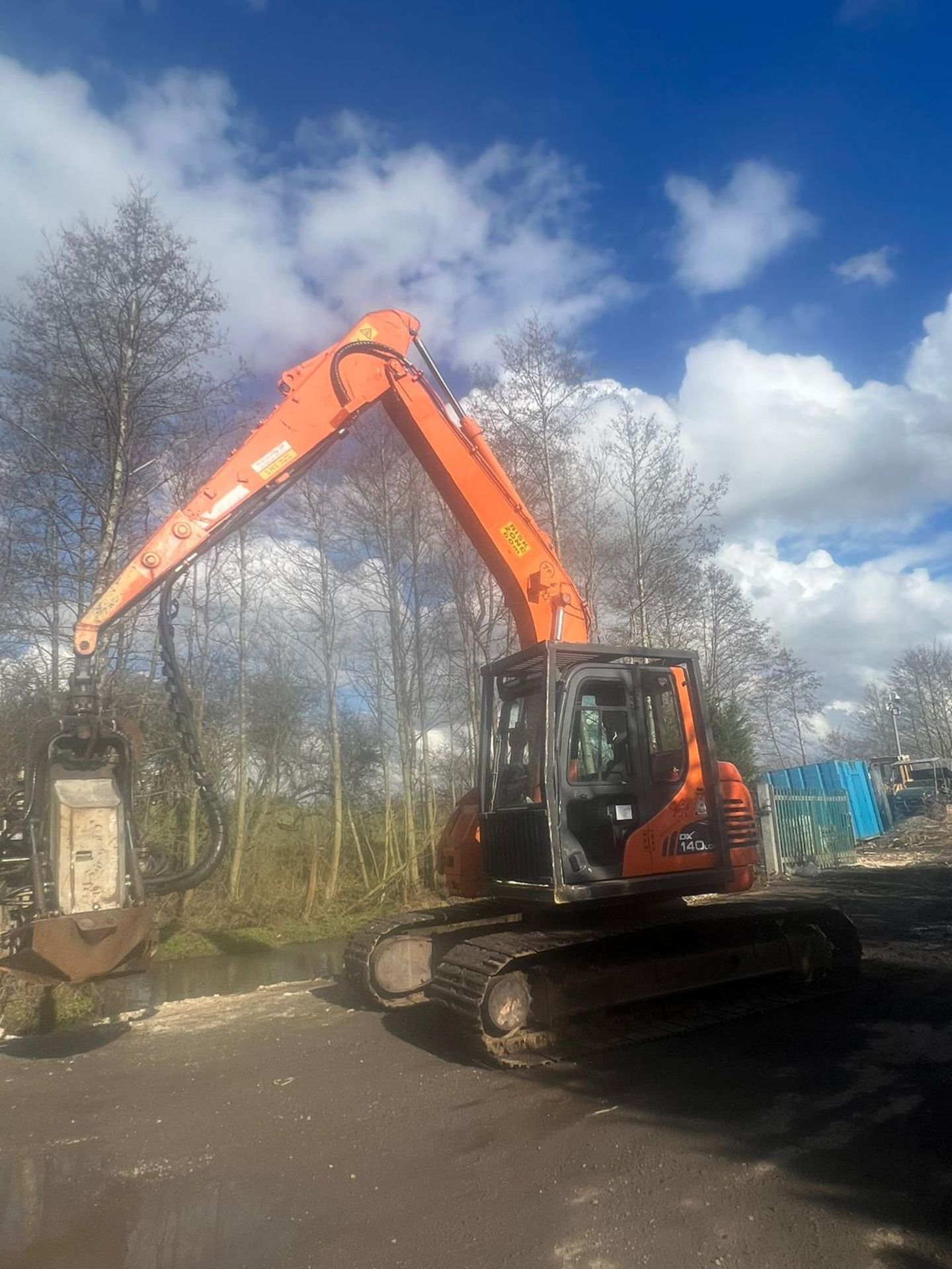 2014 Doosan DX140lc 14 Ton Digger/Excavator with Tree Harvesting Head *PLUS VAT* - Image 4 of 9