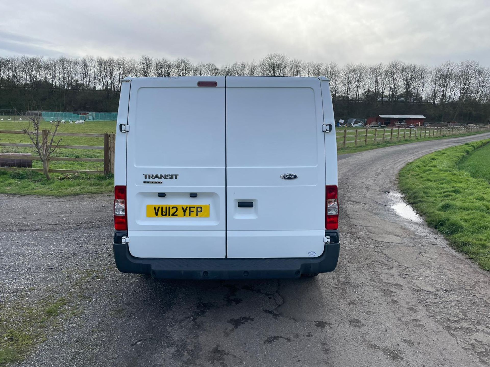 2012 FORD TRANSIT 100 T260 FWD WHITE PANEL VAN *PLUS VAT* - Image 8 of 14