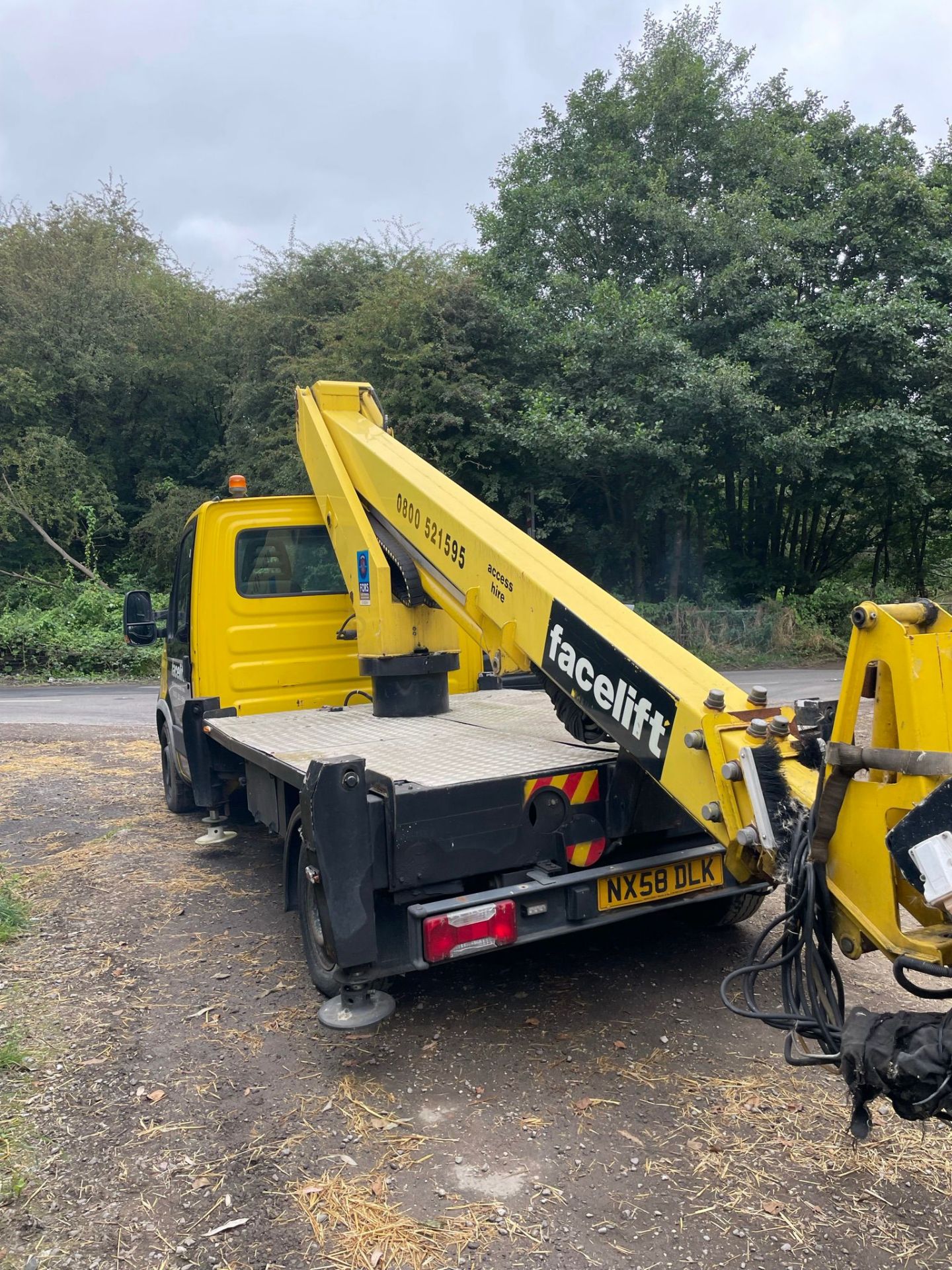 IVECO DAILY 35S12 WITH BOOM LIFT CRANE, 111K RECORDED MILES *PLUS VAT* - Image 5 of 10