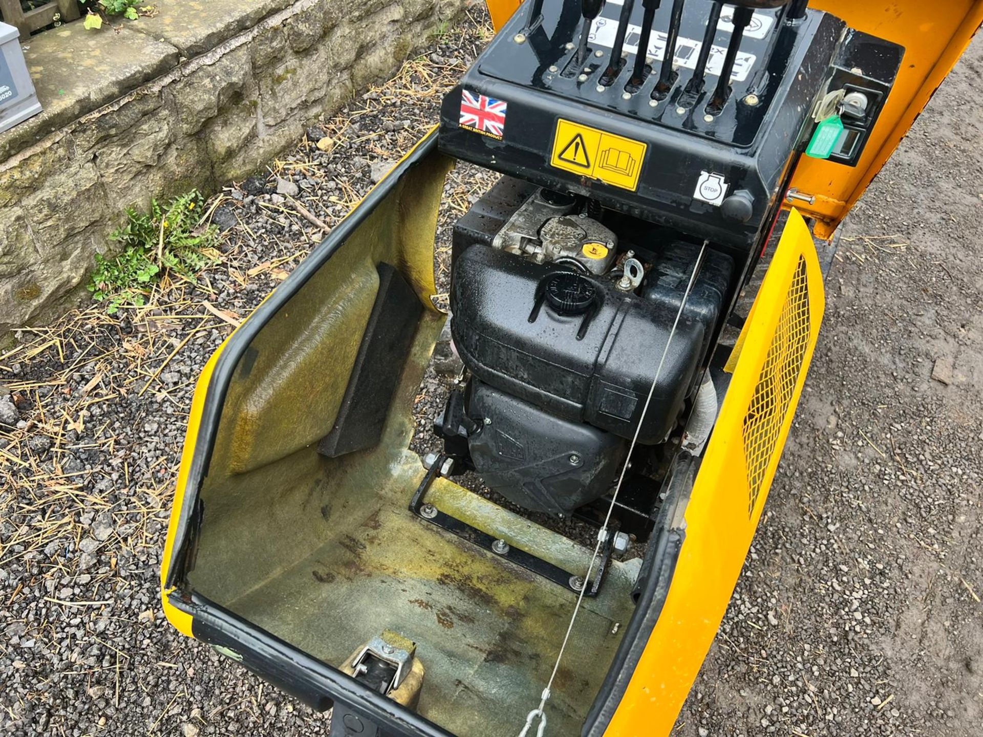 2019 JCB HTD-5 Diesel Tracked Dumper, Runs Drives And Tips *PLUS VAT* - Image 14 of 14