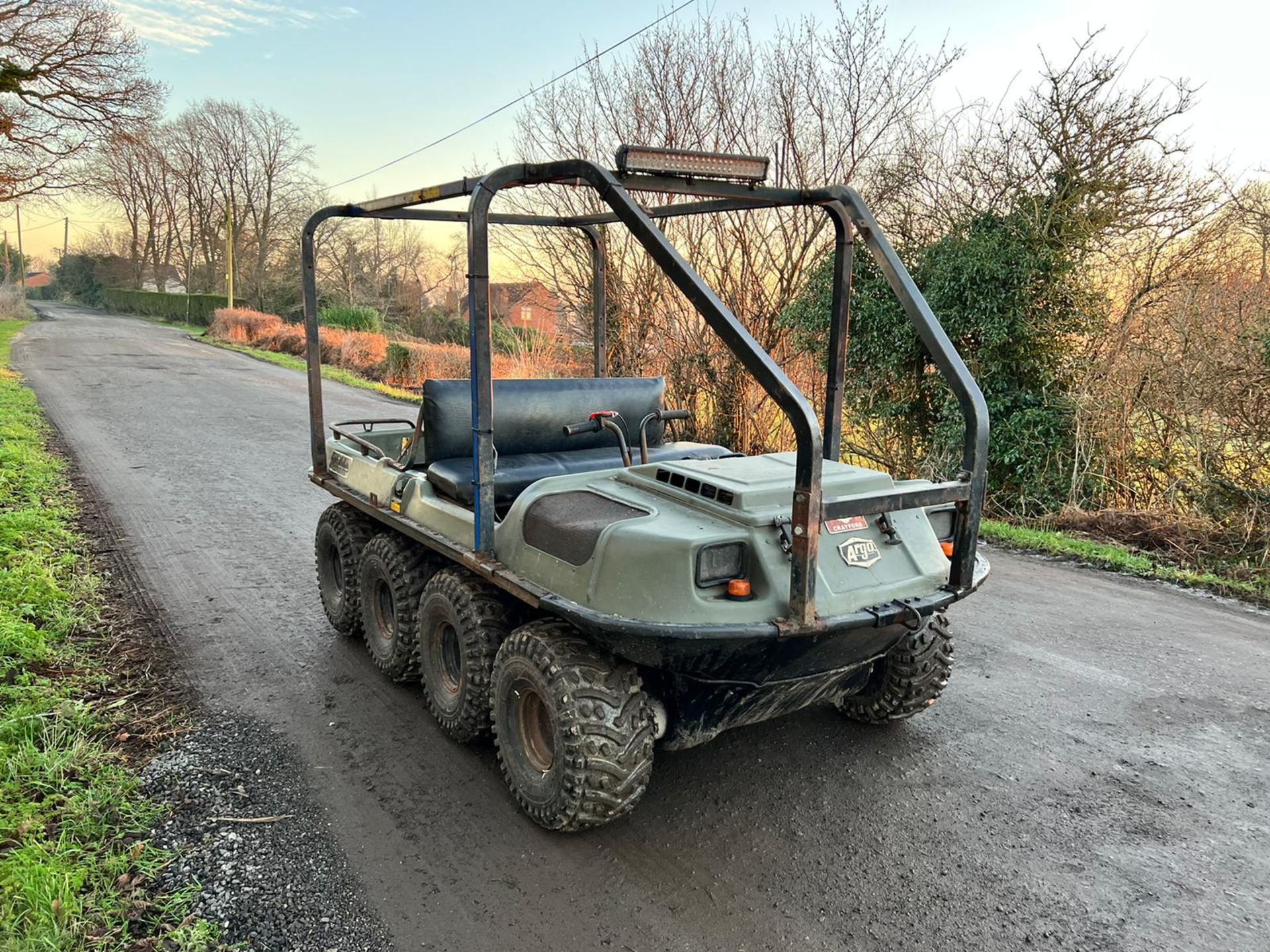 ARGOCAT CONQUEST 8x8 OFF ROAD UTILITY VEHICLE, RUNS AND DRIVES, SHOWING A LOW 1038 HOURS - Image 2 of 14