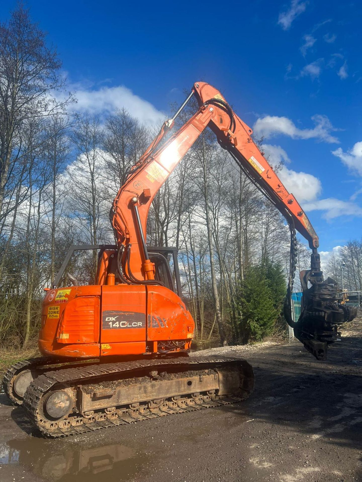 2014 Doosan DX140lc 14 Ton Digger/Excavator with Tree Harvesting Head *PLUS VAT* - Image 2 of 9