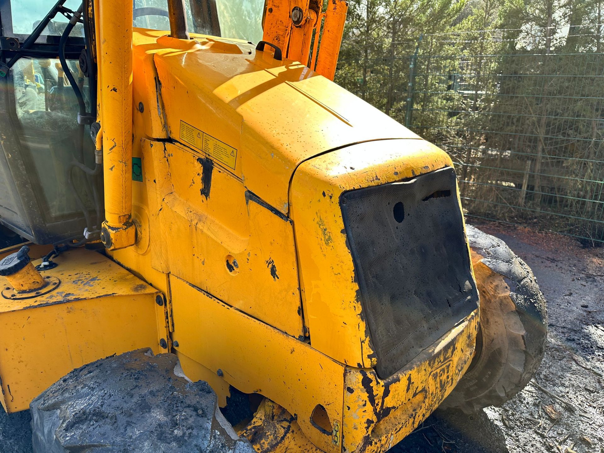 JCB 2CX Airmaster 4WD Loading Shovel With Rear Air Compressor *PLUS VAT* - Image 5 of 14