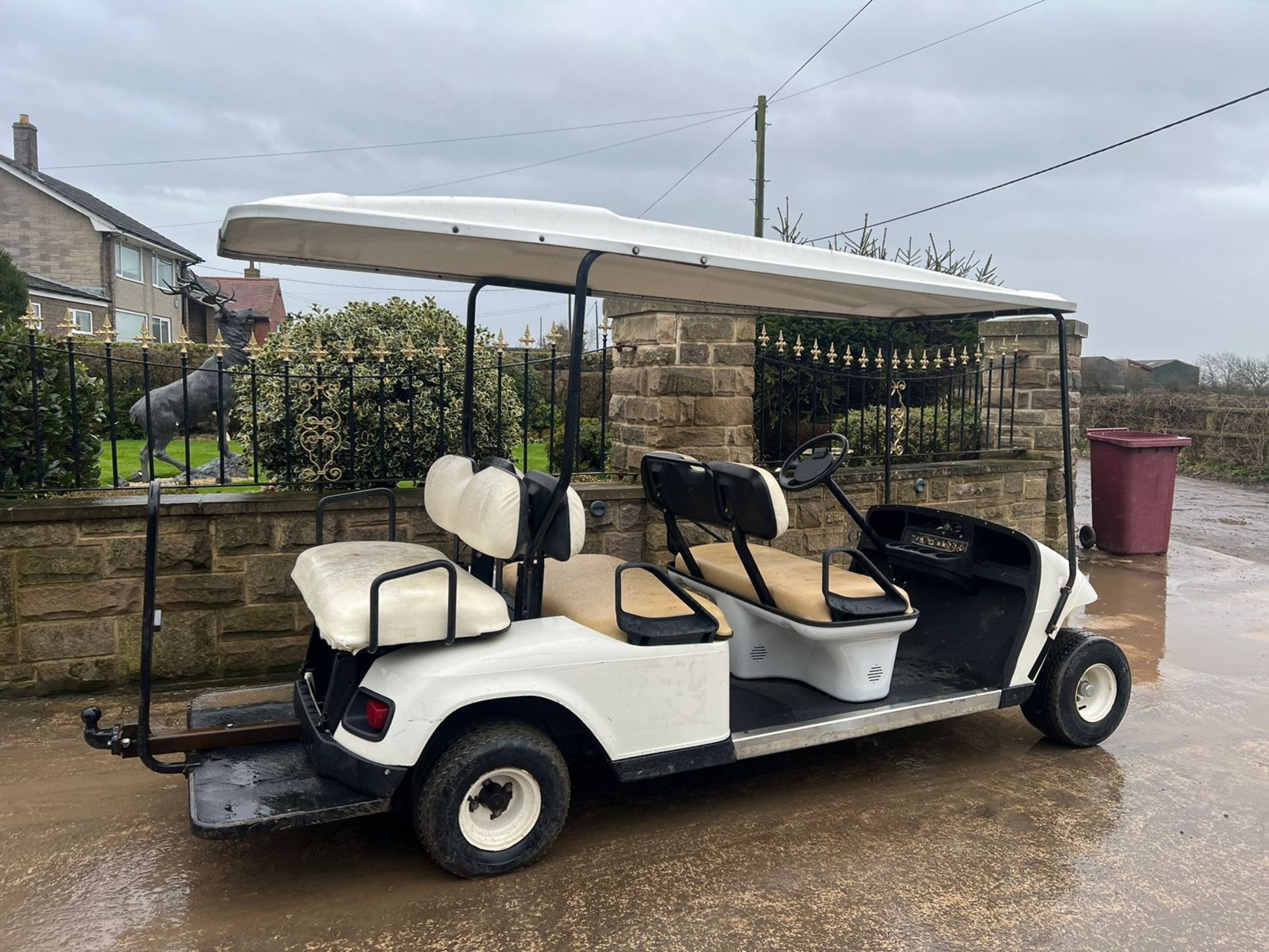 EZ-GO 6 SEATER PETROL GOLF BUGGY *PLUS VAT* - Image 5 of 10