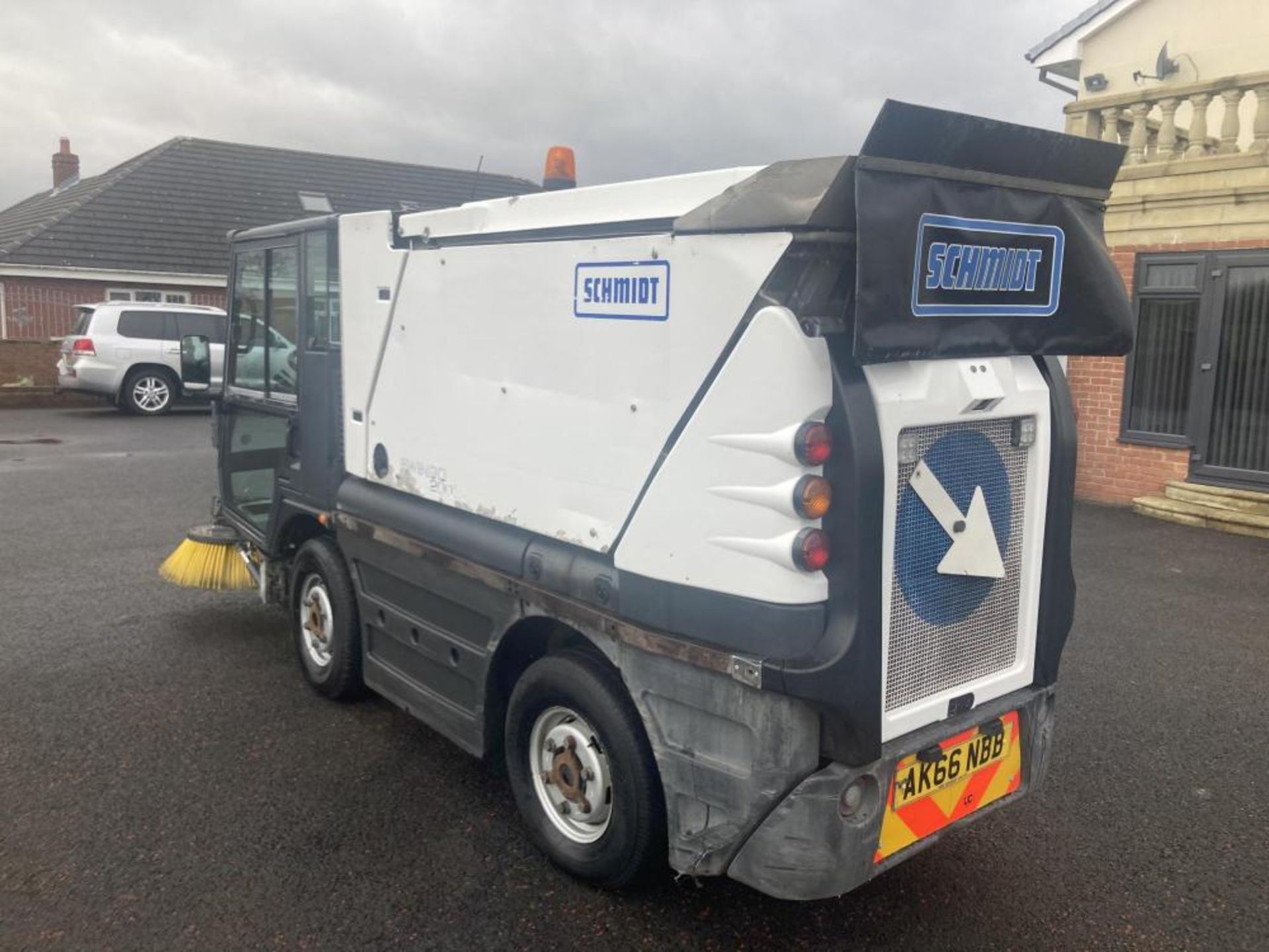 2016/66 SCHMIDT SWINGO SWEEPER EURO 6 EX COUNCIL *PLUS VAT* - Image 3 of 6