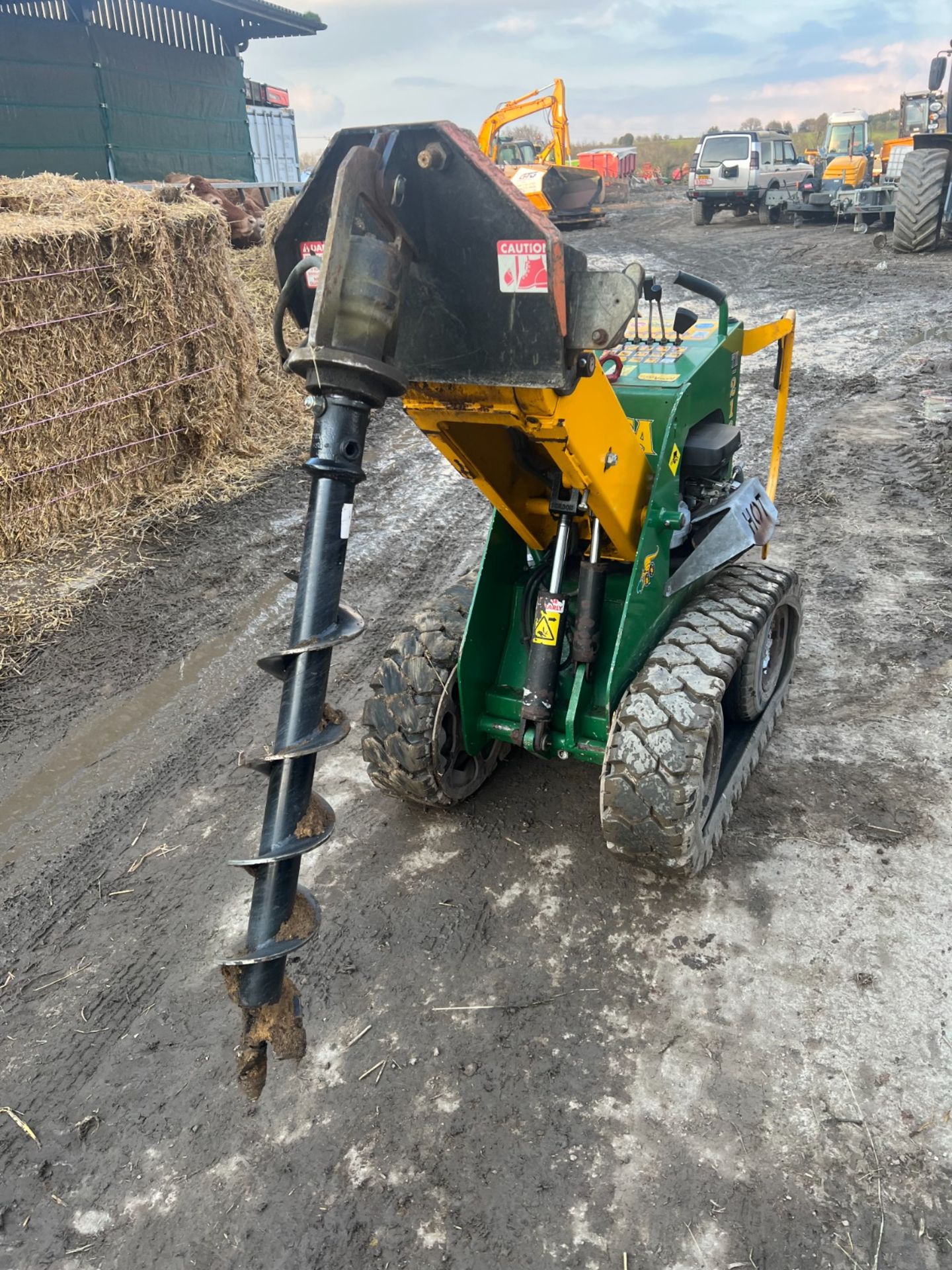 KANGA KID SKIDSTEER POST HOLE BORER C/W AURGER ATTACHMENT *PLUS VAT* - Image 3 of 6