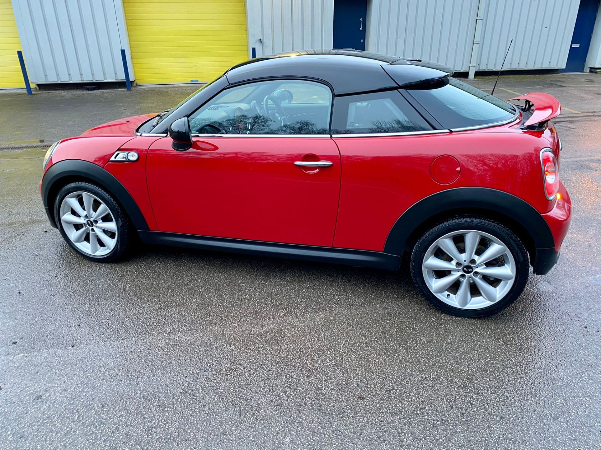 2013 MINI COOPER SD RED COUPE *NO VAT* - Image 5 of 11