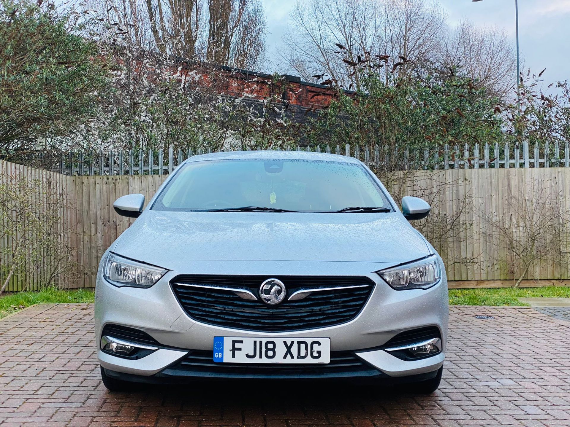 2018 VAUXHALL INSIGNIA SRI NAV ECOTEC T D SILVER COUPE *NO VAT* - Image 2 of 13