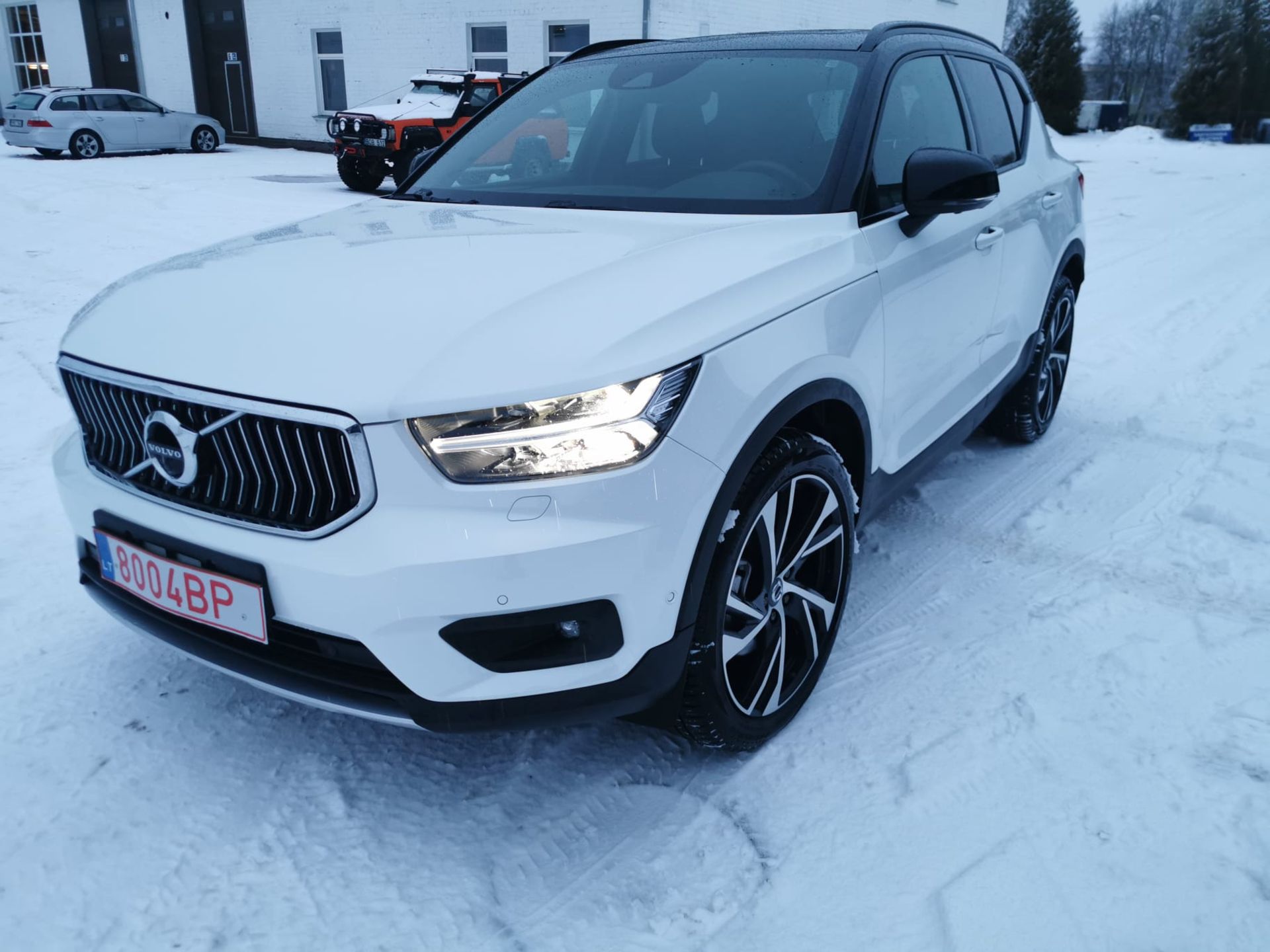 2021 VOLVO XC40 WHITE SUV ESTATE *NO VAT* - Image 10 of 17