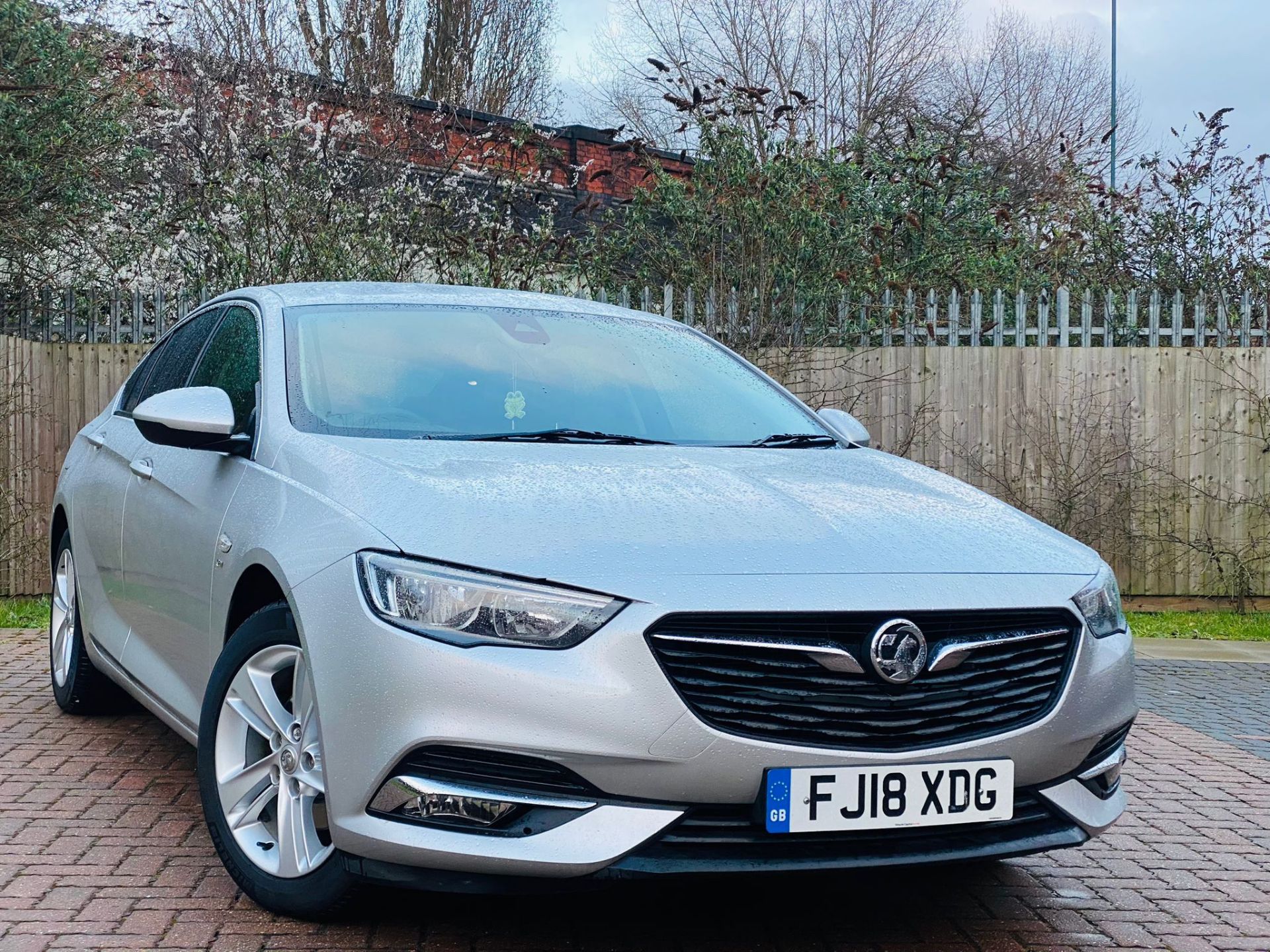 2018 VAUXHALL INSIGNIA SRI NAV ECOTEC T D SILVER COUPE *NO VAT* - Image 3 of 13