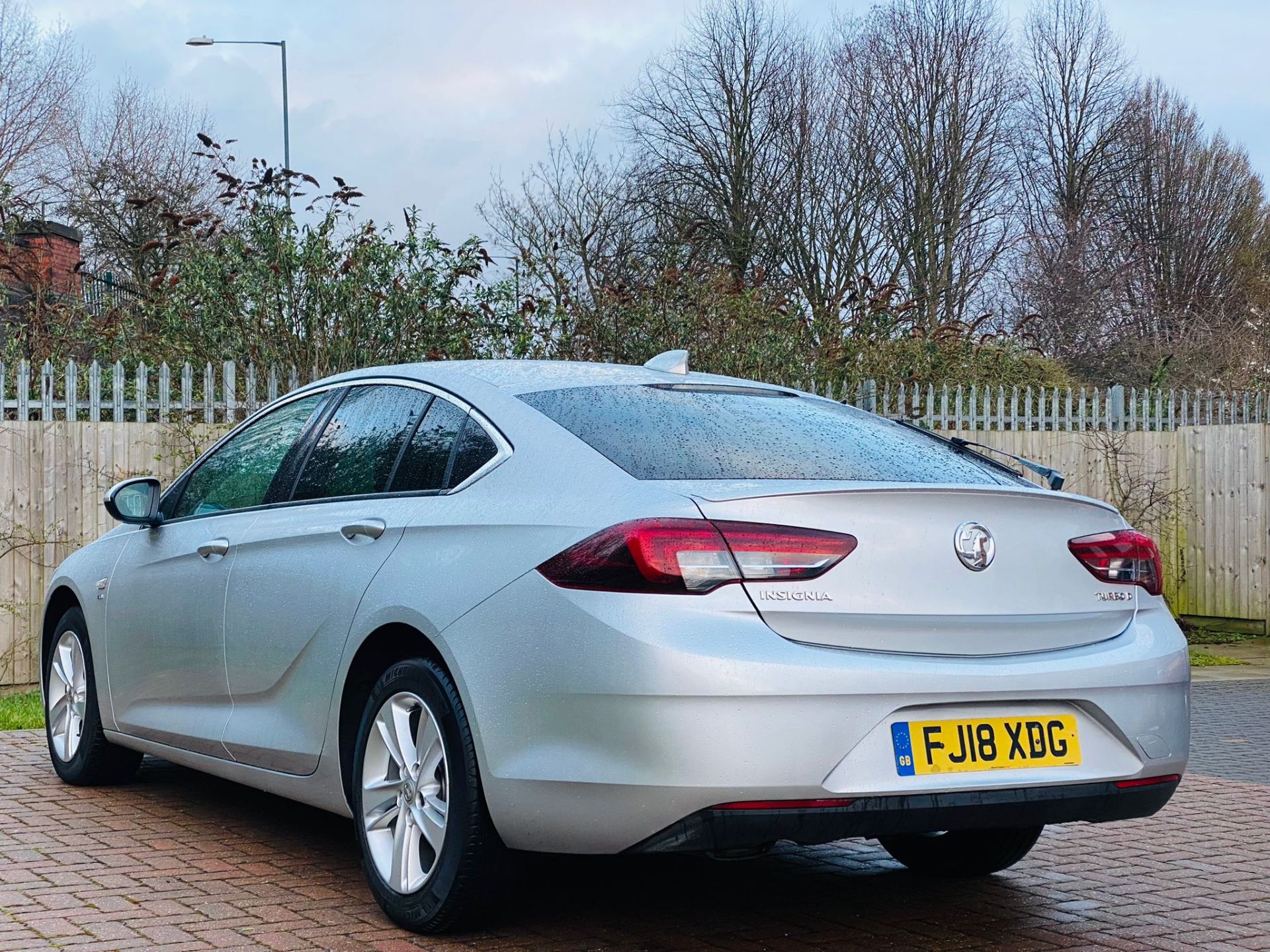 2018 VAUXHALL INSIGNIA SRI NAV ECOTEC T D SILVER COUPE *NO VAT* - Image 4 of 13