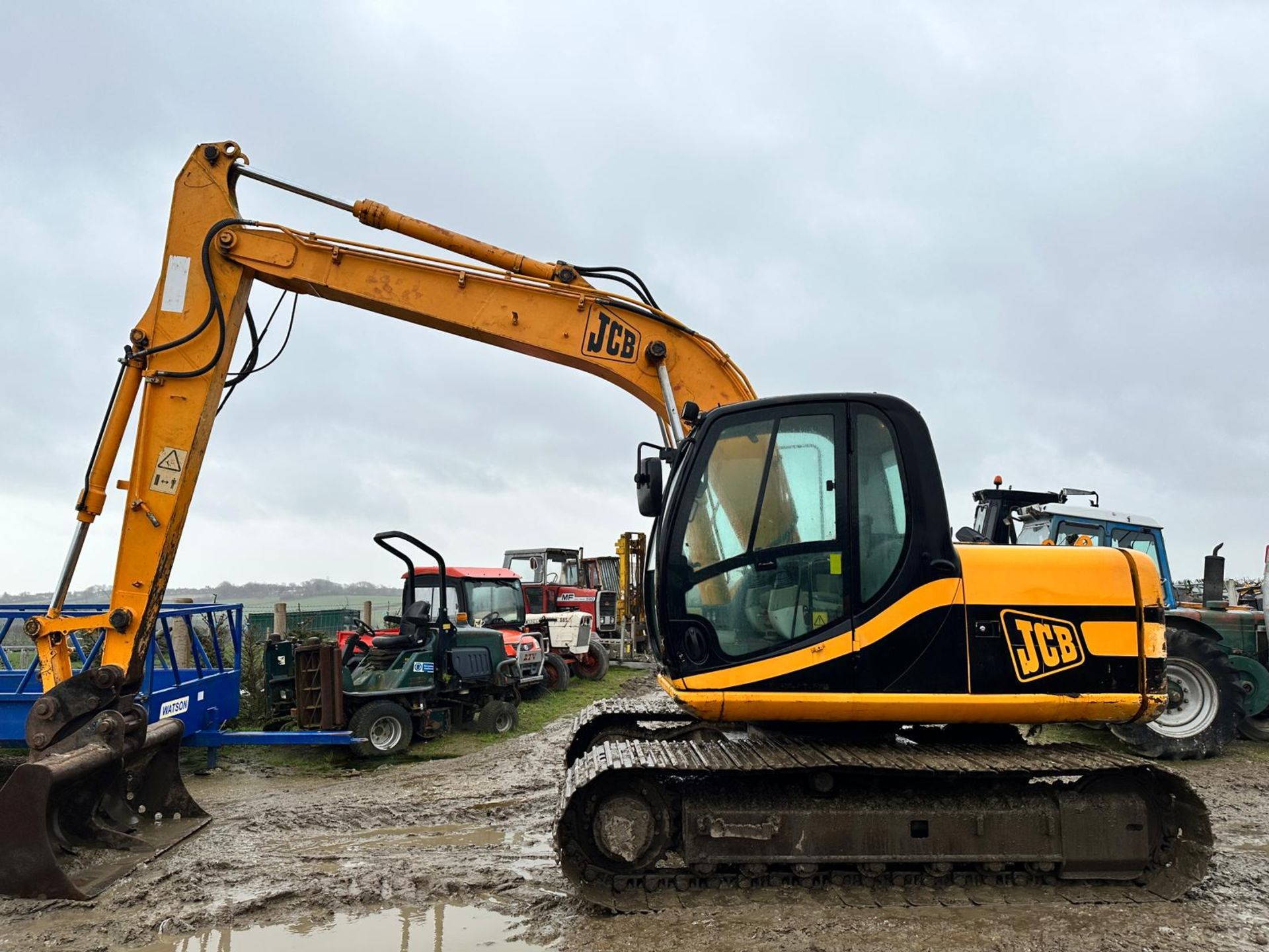 JCB JS130LC 13 Ton Excavator *PLUS VAT* - Image 2 of 25